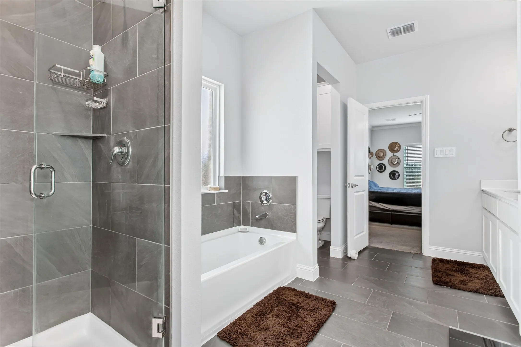 Single Family Residence For Sale in Collin County , 330 Rock Acre Drive, Lavon, Texas 75166, 4 Bedroom, 3 Bathroom, 2 Garage spaces, 2,315 Sqft, built in 2022, mls#21264658, Real Estate Agent in Lavon, Homes For Sale in Collin county, Homes For Sale in Lavon, Realtor in Lavon Texas, Real Estate Brokerage Independent Realty Texas, Luminita Cordes Realtor