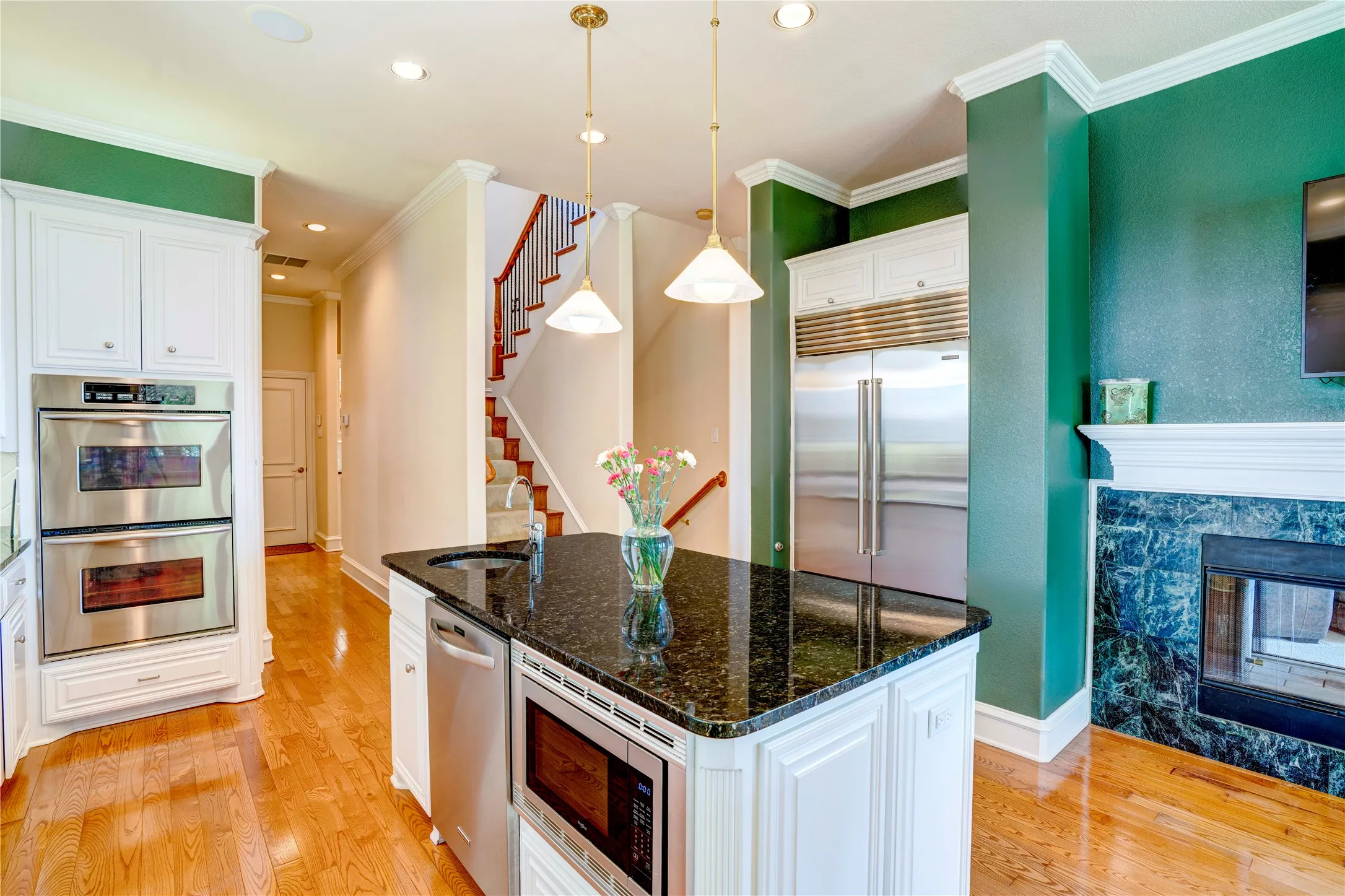 Single Family Residence For Sale in Dallas County , 1132 Mallard Pointe Drive, Grand Prairie, Texas 75104, 4 Bedroom, 5 Bathroom, 4 Garage spaces, 5,208 Sqft, built in 2000, mls#21262662, Real Estate Agent in Grand Prairie, Homes For Sale in Dallas county, Homes For Sale in Grand Prairie, Realtor in Grand Prairie Texas, Real Estate Brokerage Independent Realty Texas, Luminita Cordes Realtor