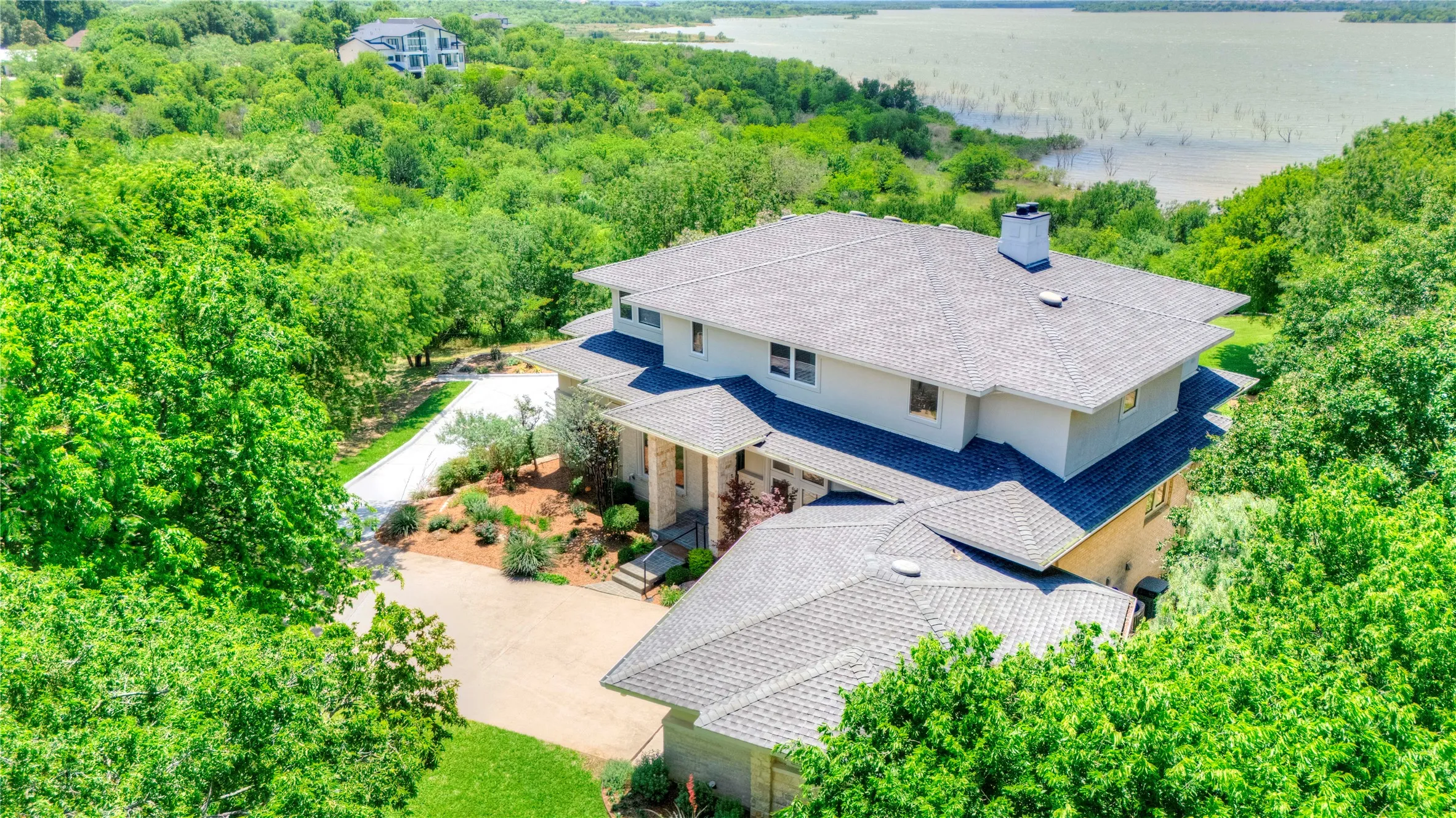 Single Family Residence For Sale in Dallas County , 1132 Mallard Pointe Drive, Grand Prairie, Texas 75104, 4 Bedroom, 5 Bathroom, 4 Garage spaces, 5,208 Sqft, built in 2000, mls#21262662, Real Estate Agent in Grand Prairie, Homes For Sale in Dallas county, Homes For Sale in Grand Prairie, Realtor in Grand Prairie Texas, Real Estate Brokerage Independent Realty Texas, Luminita Cordes Realtor