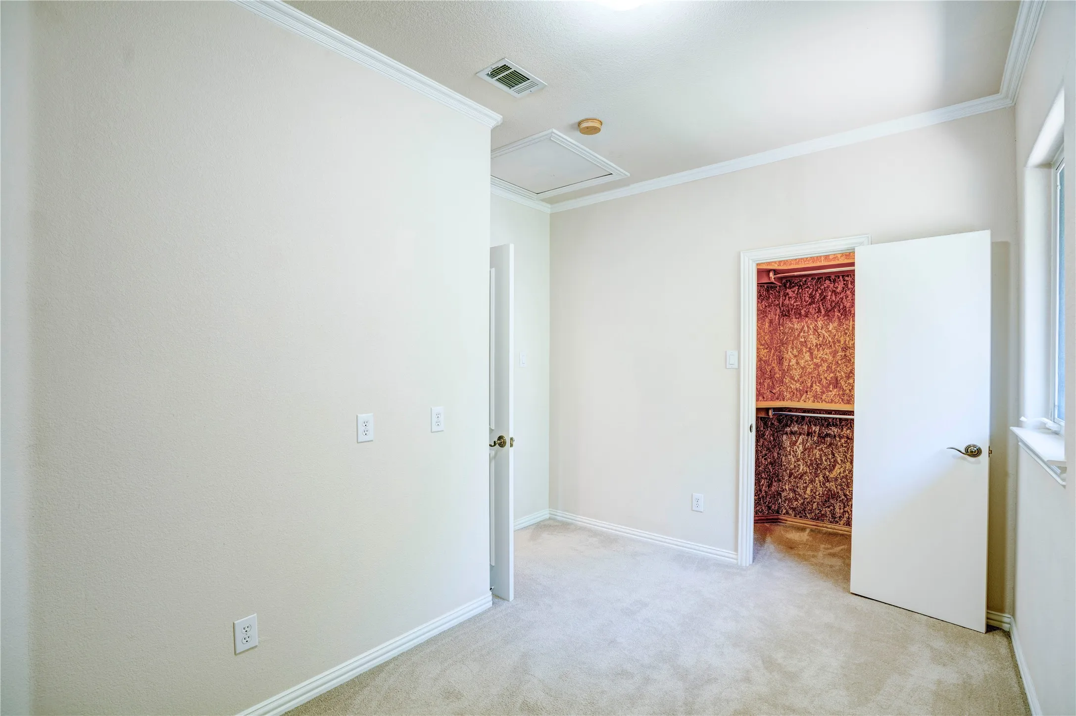 Single Family Residence For Sale in Dallas County , 1132 Mallard Pointe Drive, Grand Prairie, Texas 75104, 4 Bedroom, 5 Bathroom, 4 Garage spaces, 5,208 Sqft, built in 2000, mls#21262662, Real Estate Agent in Grand Prairie, Homes For Sale in Dallas county, Homes For Sale in Grand Prairie, Realtor in Grand Prairie Texas, Real Estate Brokerage Independent Realty Texas, Luminita Cordes Realtor