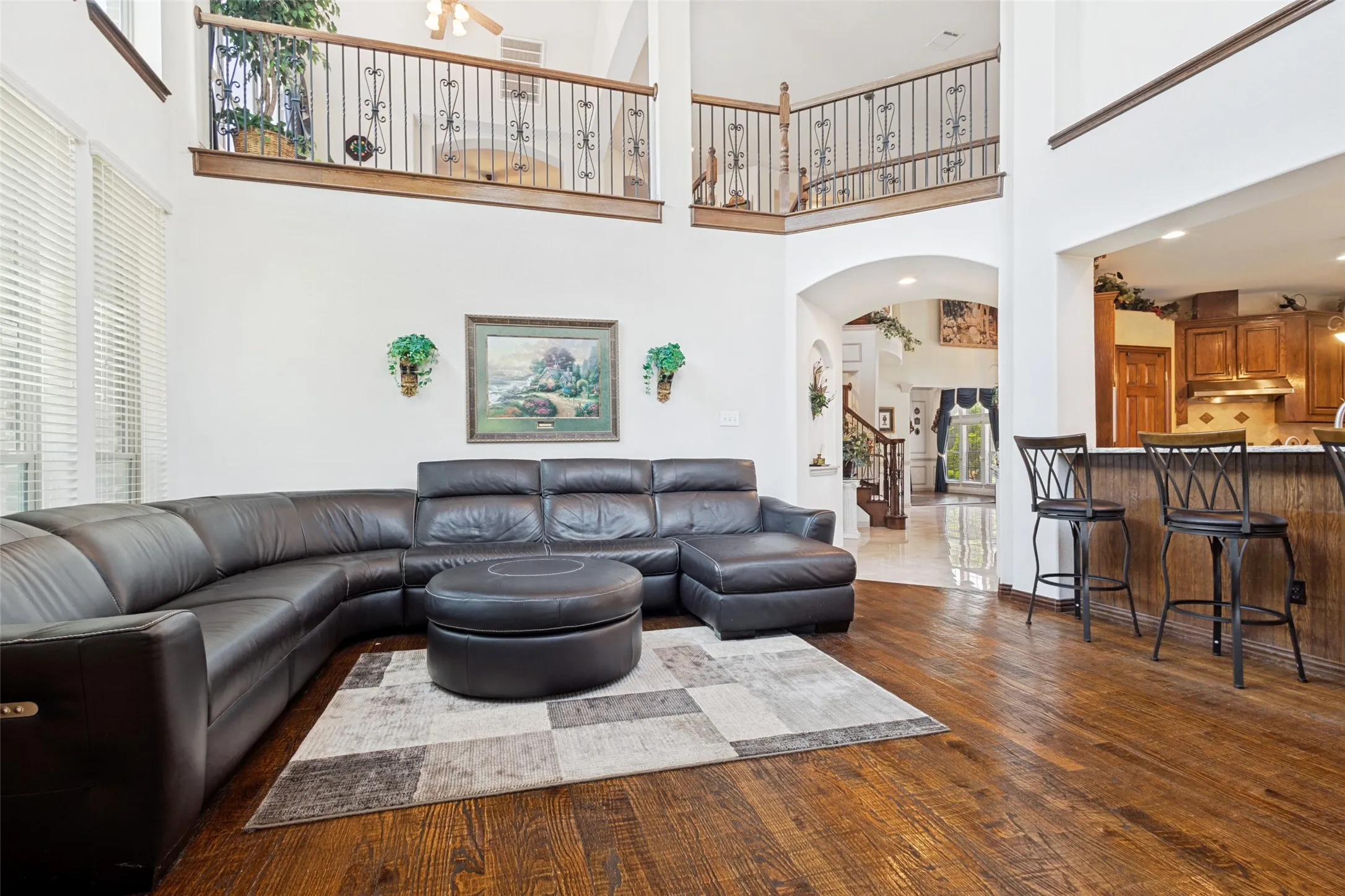 Single Family Residence For Sale in Denton County , 1909 Grand Park Place, Flower Mound, Texas 75028, 5 Bedroom, 4 Bathroom, 2 Garage spaces, 3,640 Sqft, built in 2003, mls#21265397, Real Estate Agent in Flower Mound, Homes For Sale in Denton county, Homes For Sale in Flower Mound, Realtor in Flower Mound Texas, Real Estate Brokerage Independent Realty Texas, Luminita Cordes Realtor