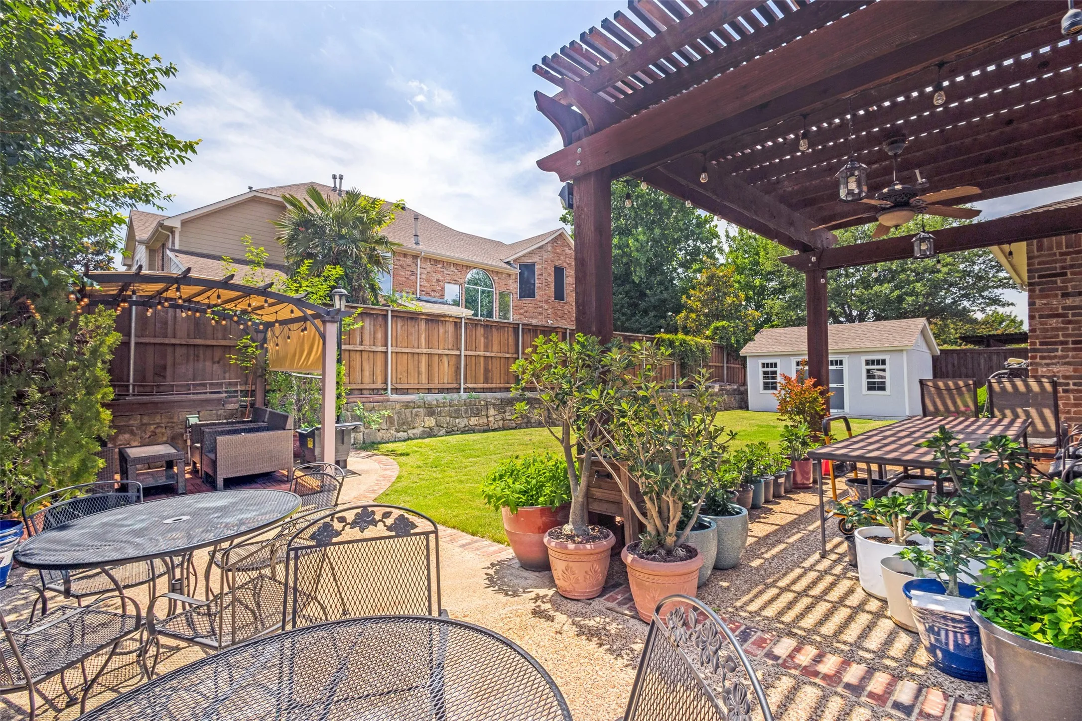 Single Family Residence For Sale in Denton County , 1909 Grand Park Place, Flower Mound, Texas 75028, 5 Bedroom, 4 Bathroom, 2 Garage spaces, 3,640 Sqft, built in 2003, mls#21265397, Real Estate Agent in Flower Mound, Homes For Sale in Denton county, Homes For Sale in Flower Mound, Realtor in Flower Mound Texas, Real Estate Brokerage Independent Realty Texas, Luminita Cordes Realtor