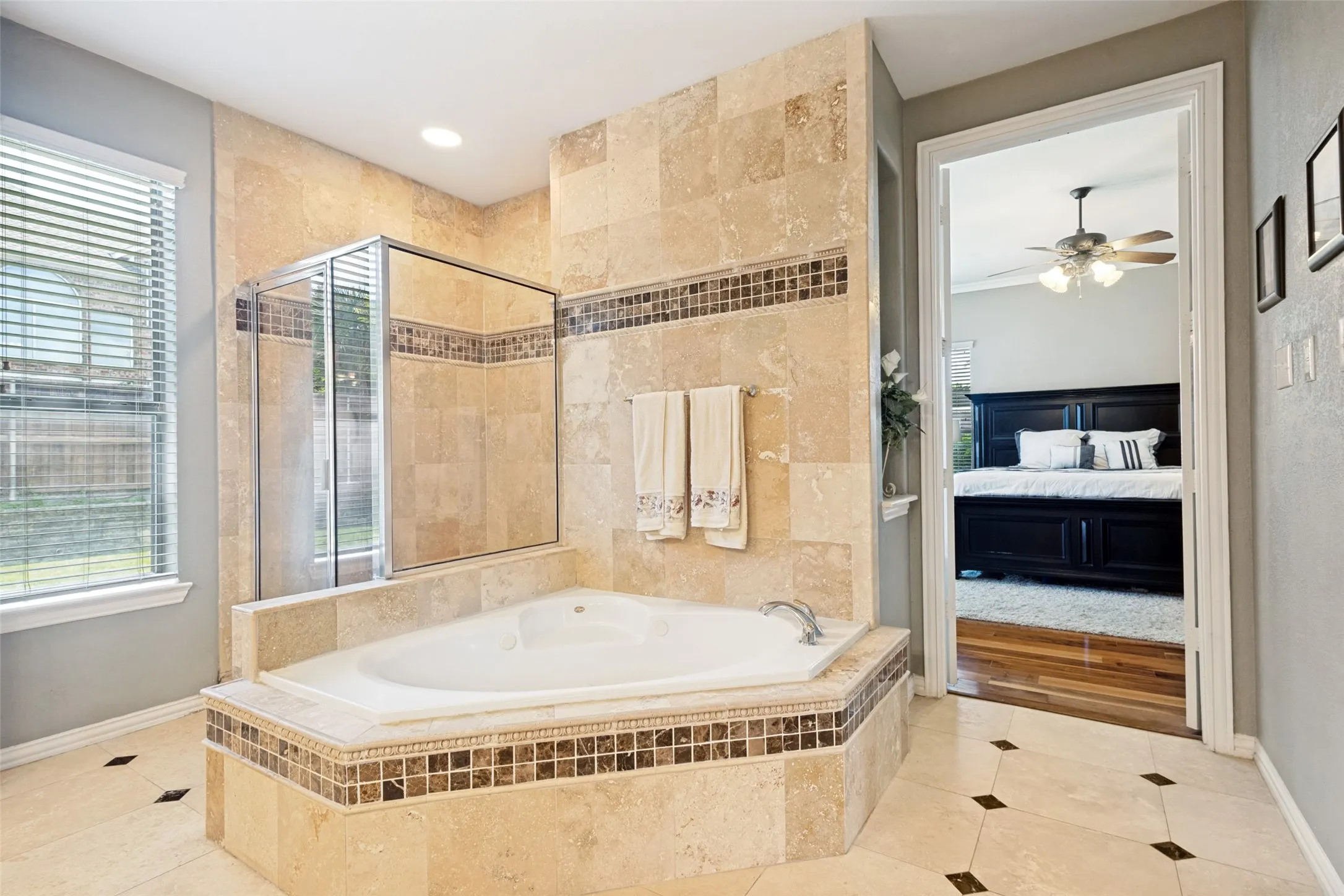 Single Family Residence For Sale in Denton County , 1909 Grand Park Place, Flower Mound, Texas 75028, 5 Bedroom, 4 Bathroom, 2 Garage spaces, 3,640 Sqft, built in 2003, mls#21265397, Real Estate Agent in Flower Mound, Homes For Sale in Denton county, Homes For Sale in Flower Mound, Realtor in Flower Mound Texas, Real Estate Brokerage Independent Realty Texas, Luminita Cordes Realtor