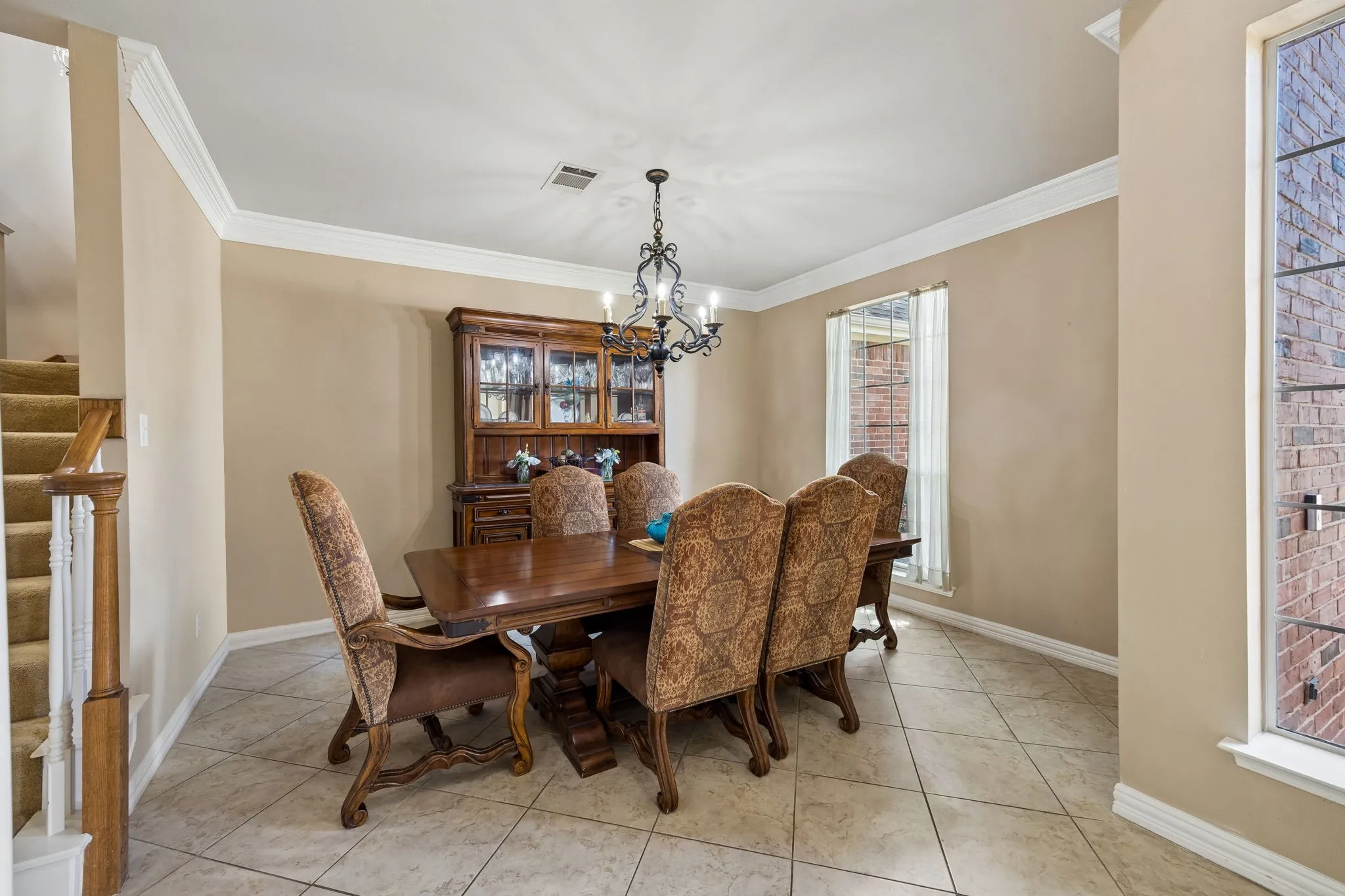 Single Family Residence For Sale in Tarrant County , 303 Waterford Court, Southlake, Texas 76092, 4 Bedroom, 5 Bathroom, 3 Garage spaces, 3,562 Sqft, built in 1992, mls#21237189, Real Estate Agent in Southlake, Homes For Sale in Tarrant county, Homes For Sale in Southlake, Realtor in Southlake Texas, Real Estate Brokerage Independent Realty Texas, Luminita Cordes Realtor