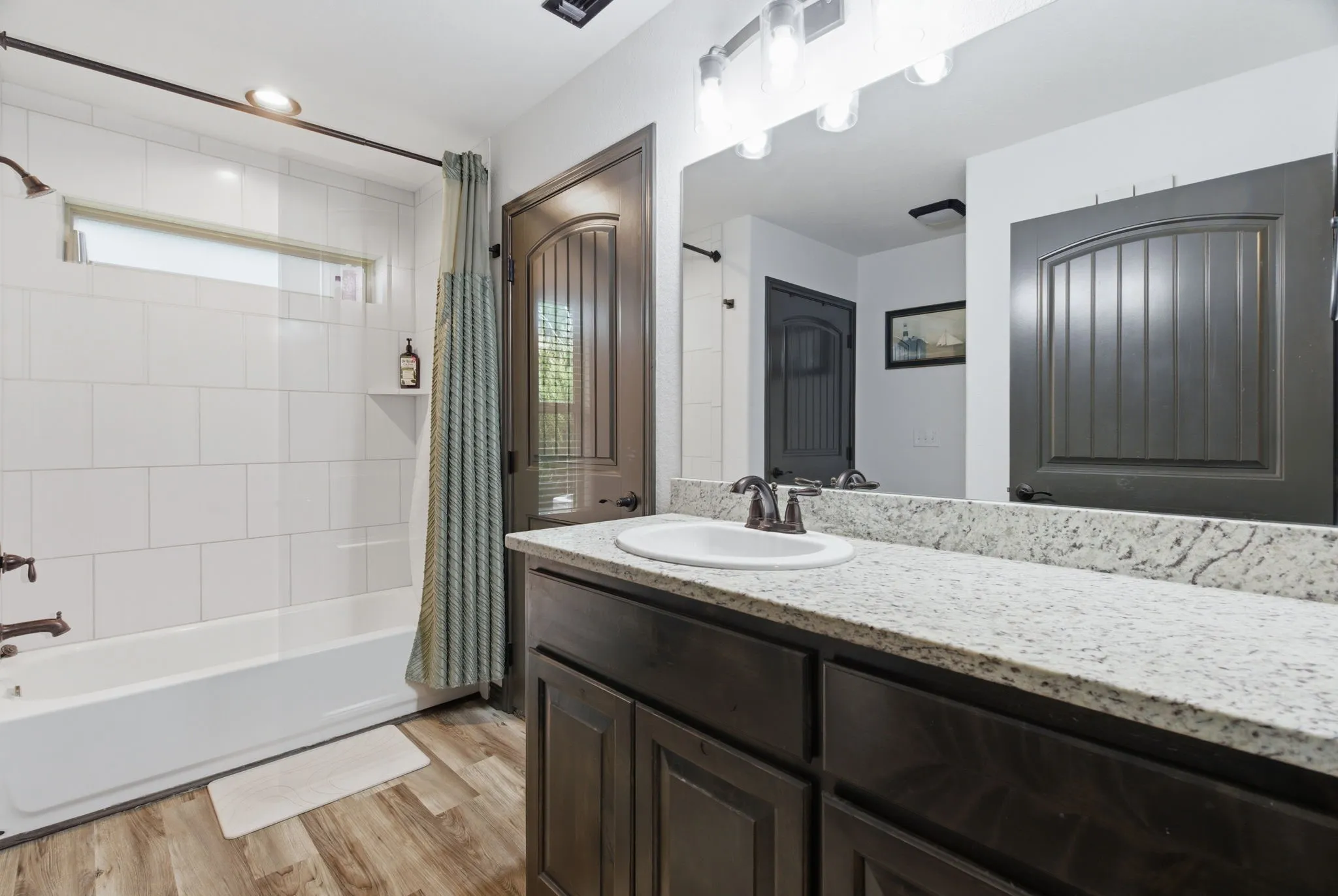 Single Family Residence For Sale in Hood County , 2926 Paluxy Trail, Granbury, Texas 76048, 3 Bedroom, 2 Bathroom, Garage spaces, 1,503 Sqft, built in 2020, mls#21265407, Real Estate Agent in Granbury, Homes For Sale in Hood county, Homes For Sale in Granbury, Realtor in Granbury Texas, Real Estate Brokerage Independent Realty Texas, Luminita Cordes Realtor