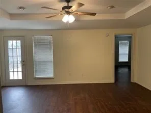 Single Family Residence For Rent in Dallas County , 5412 Village Green Drive, Mesquite, Texas 75150, 3 Bedroom, 2 Bathroom, 2 Garage spaces, 1,422 Sqft, built in 1981, mls#21265409, Real Estate Agent in Mesquite, Homes For Rent in Dallas county, Homes For Rent in Mesquite, Realtor in Mesquite Texas, Real Estate Brokerage Independent Realty Texas, Luminita Cordes Realtor