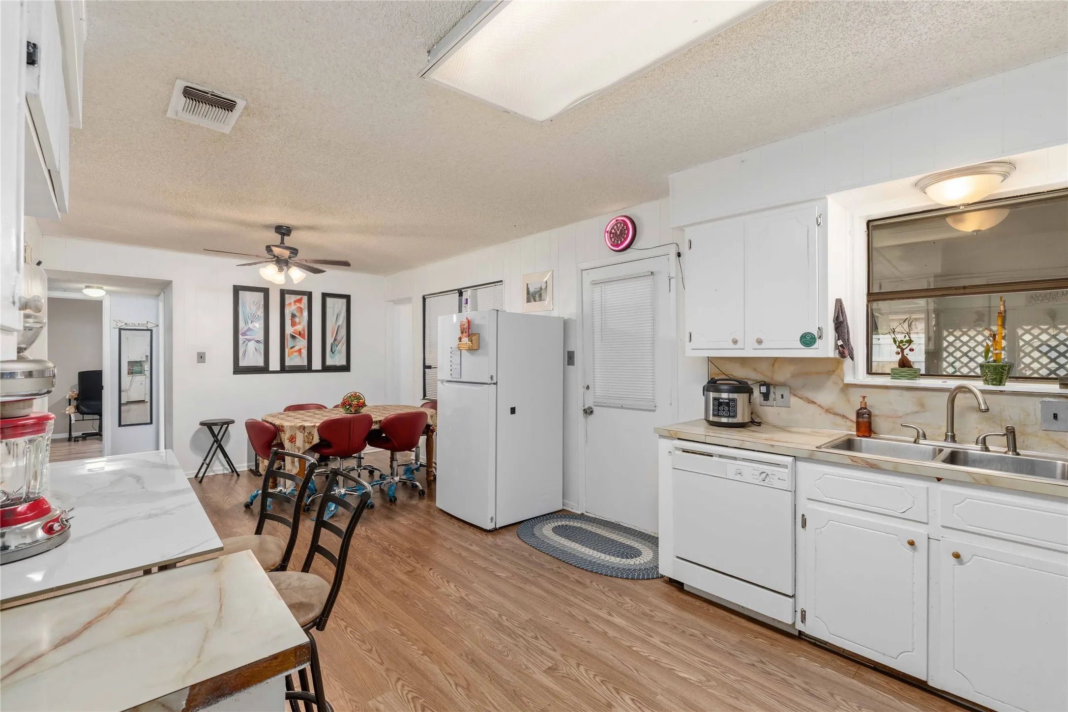 Single Family Residence For Sale in Brown County , 4416 Mimosa Drive, Brownwood, Texas 76801, 3 Bedroom, 2 Bathroom, Garage spaces, 1,783 Sqft, built in 0, mls#21265079, Real Estate Agent in Brownwood, Homes For Sale in Brown county, Homes For Sale in Brownwood, Realtor in Brownwood Texas, Real Estate Brokerage Independent Realty Texas, Luminita Cordes Realtor