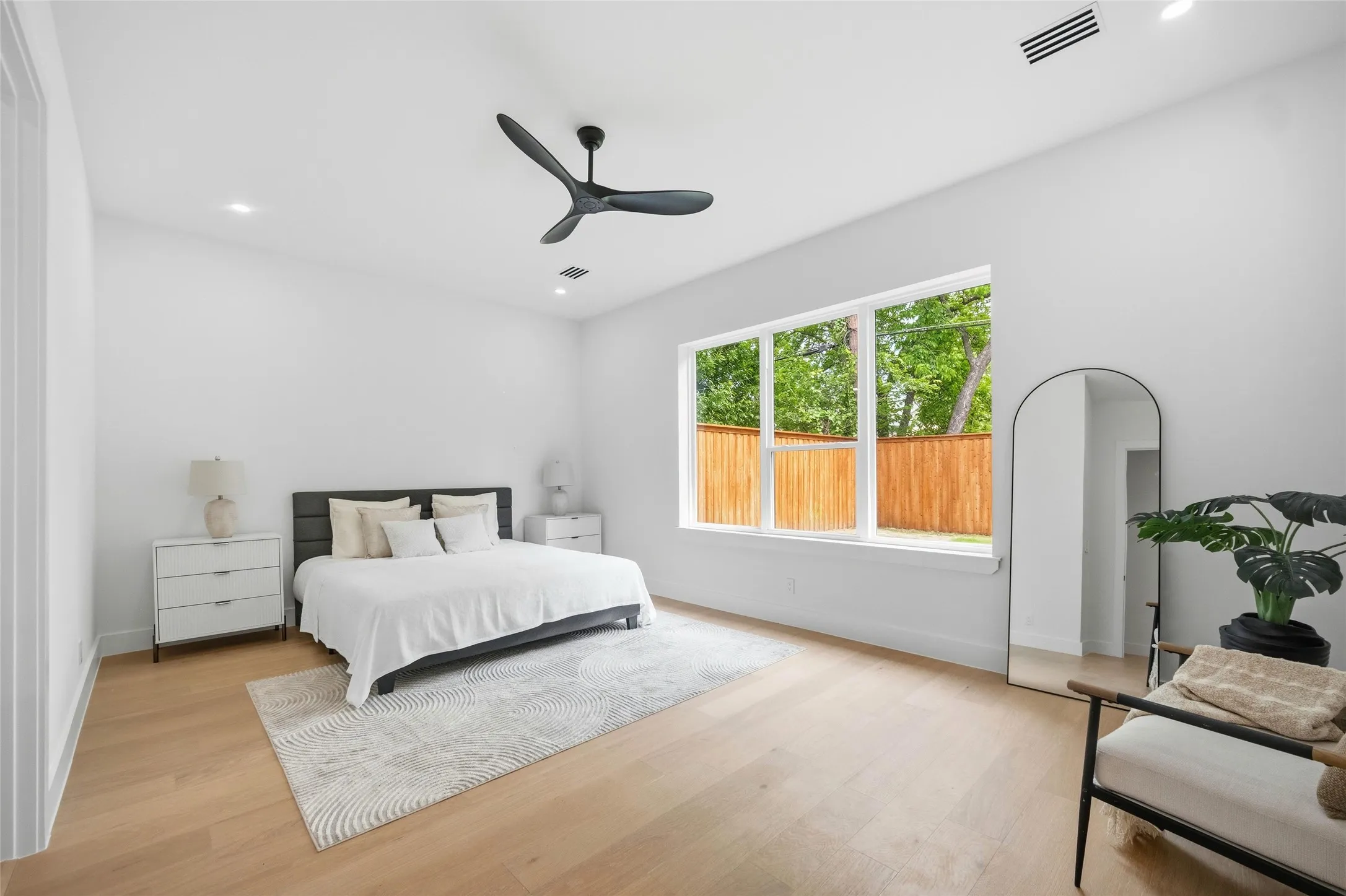 Single Family Residence For Sale in Dallas County , 3624 Fontana, Dallas, Texas 75220, 4 Bedroom, 3 Bathroom, 2 Garage spaces, 2,692 Sqft, built in 2026, mls#21265426, Real Estate Agent in Dallas, Homes For Sale in Dallas county, Homes For Sale in Dallas, Realtor in Dallas Texas, Real Estate Brokerage Independent Realty Texas, Luminita Cordes Realtor