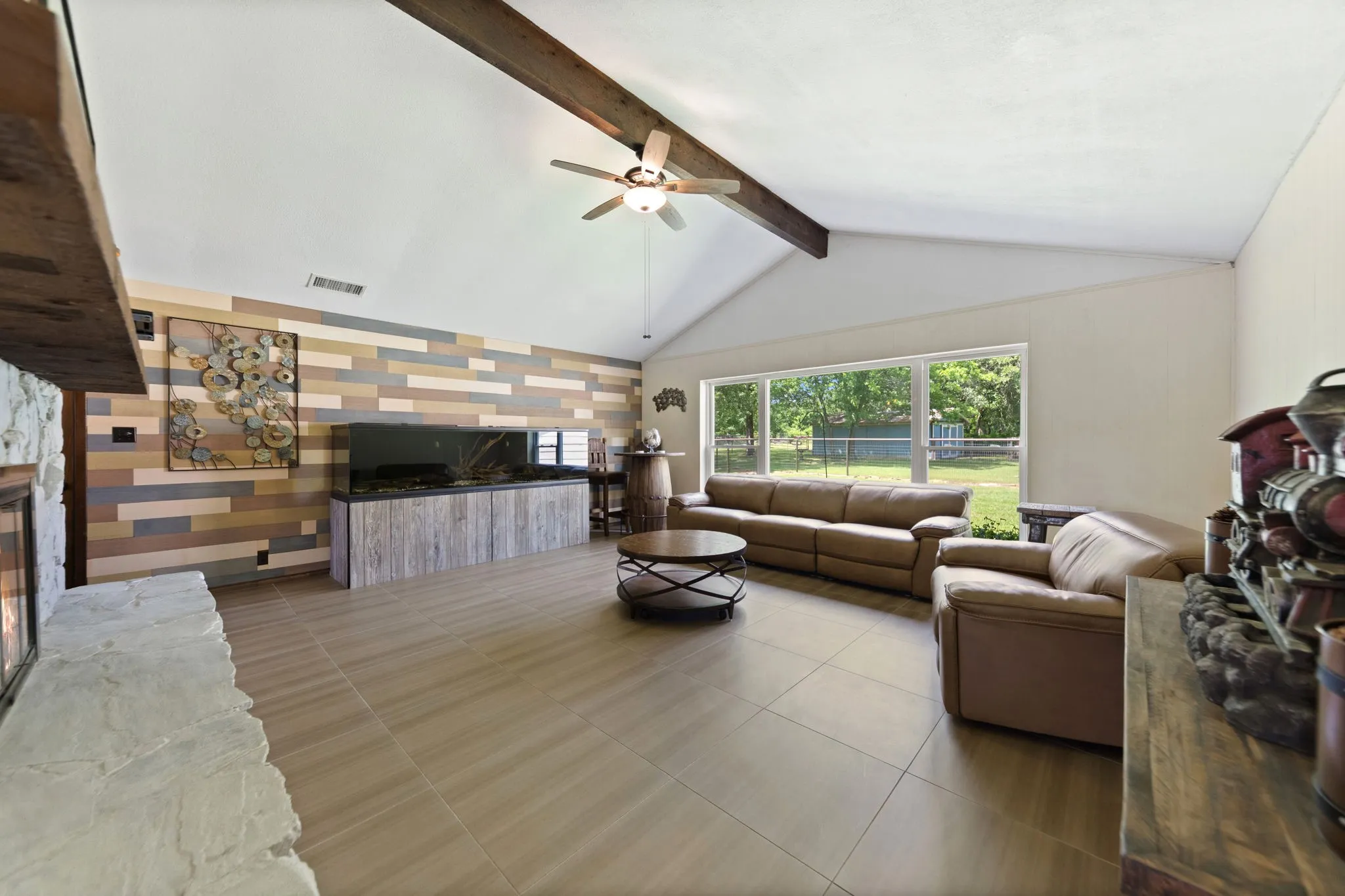 Farm For Sale in Denton County , 7808 ILESON Road, Aubrey, Texas 76227, 3 Bedroom, 2 Bathroom, 2 Garage spaces, 2,174 Sqft, built in 1982, mls#21265390, Real Estate Agent in Aubrey, Homes For Sale in Denton county, Homes For Sale in Aubrey, Realtor in Aubrey Texas, Real Estate Brokerage Independent Realty Texas, Luminita Cordes Realtor