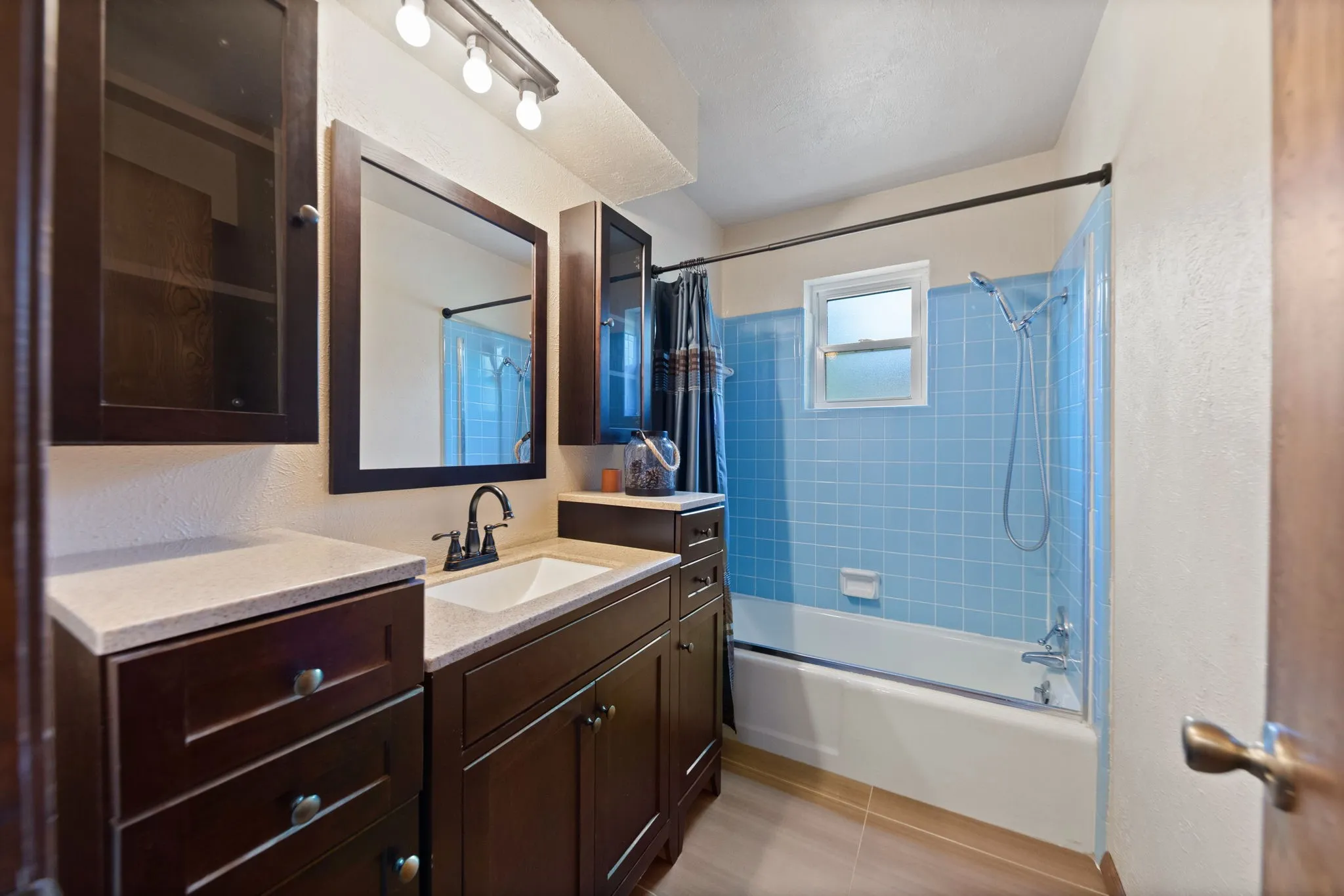 Farm For Sale in Denton County , 7808 ILESON Road, Aubrey, Texas 76227, 3 Bedroom, 2 Bathroom, 2 Garage spaces, 2,174 Sqft, built in 1982, mls#21265390, Real Estate Agent in Aubrey, Homes For Sale in Denton county, Homes For Sale in Aubrey, Realtor in Aubrey Texas, Real Estate Brokerage Independent Realty Texas, Luminita Cordes Realtor
