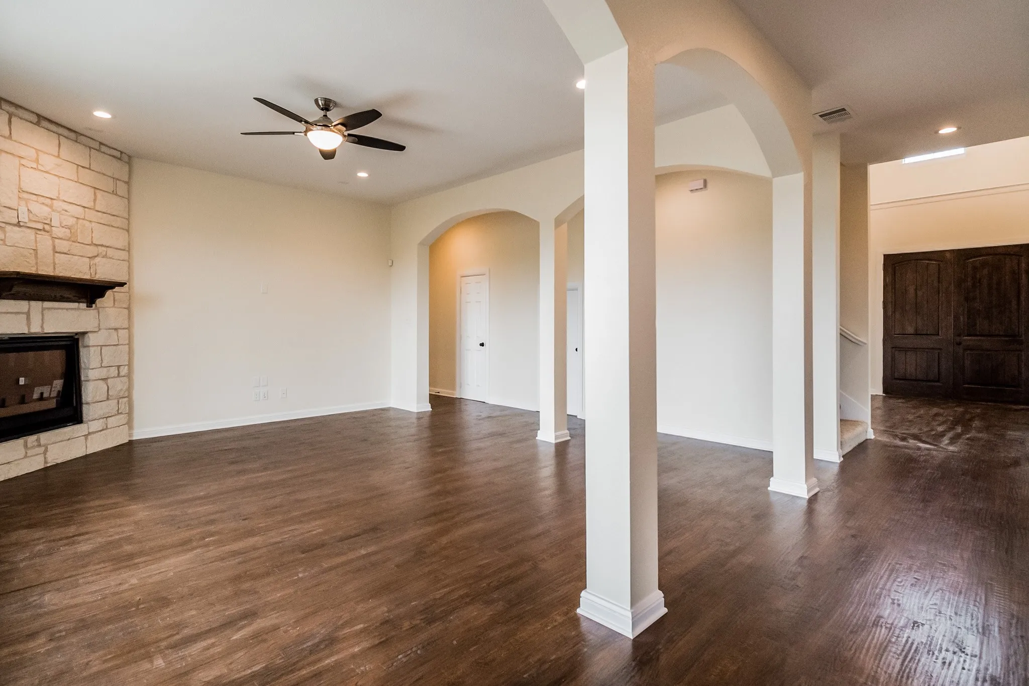 Single Family Residence For Rent in Collin County , 4220 Waterstone Estates Drive, Mc Kinney, Texas 75071, 4 Bedroom, 5 Bathroom, 3 Garage spaces, 3,435 Sqft, built in 2018, mls#21265435, Real Estate Agent in Mc Kinney, Homes For Rent in Collin county, Homes For Rent in Mc Kinney, Realtor in Mc Kinney Texas, Real Estate Brokerage Independent Realty Texas, Luminita Cordes Realtor