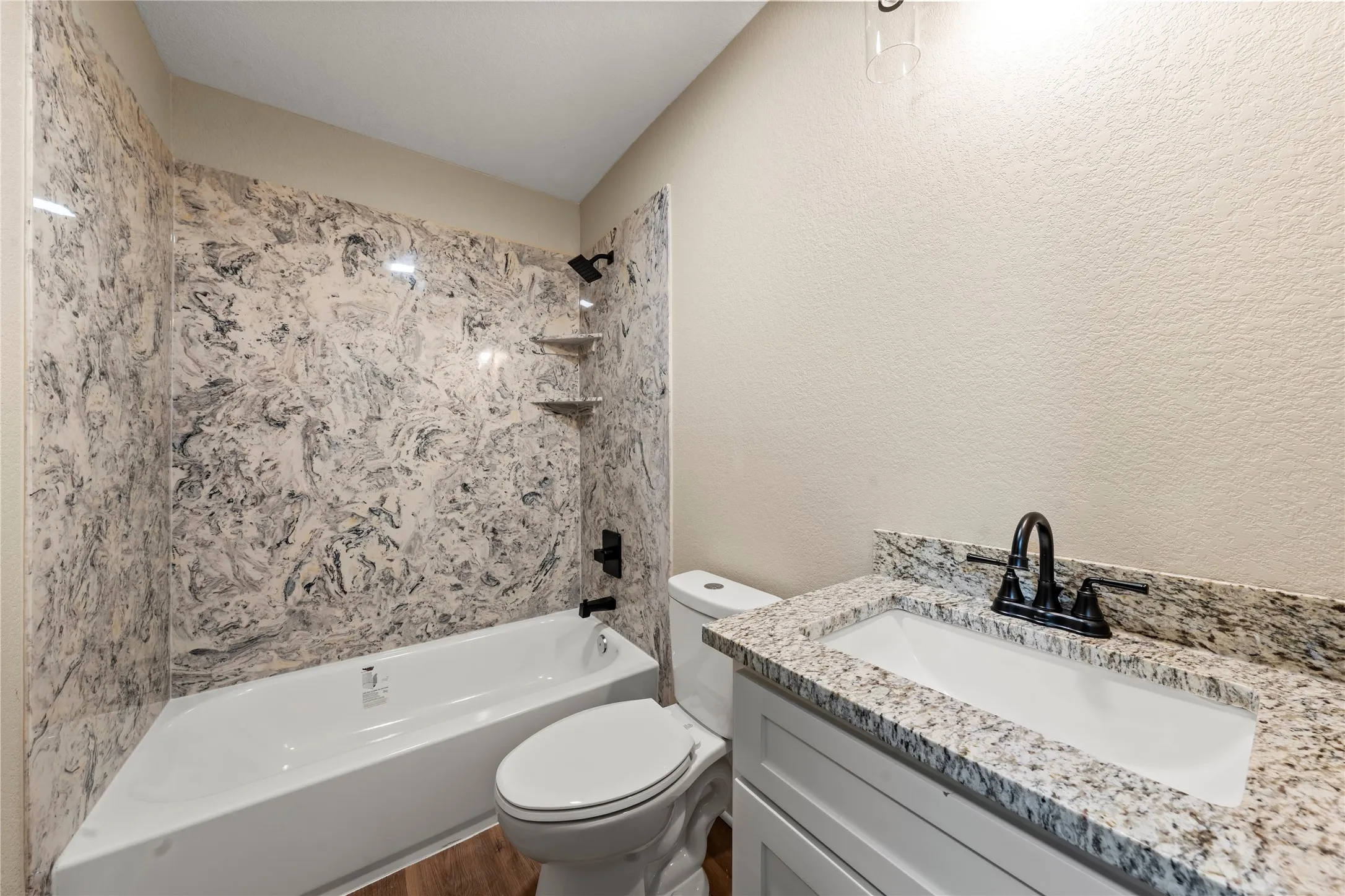 Single Family Residence For Sale in Mc Lennan County , 1909 Columbia Street, Waco, Texas 76711, 3 Bedroom, 2 Bathroom, Garage spaces, 1,315 Sqft, built in 1951, mls#21265454, Real Estate Agent in Waco, Homes For Sale in Mc Lennan county, Homes For Sale in Waco, Realtor in Waco Texas, Real Estate Brokerage Independent Realty Texas, Luminita Cordes Realtor