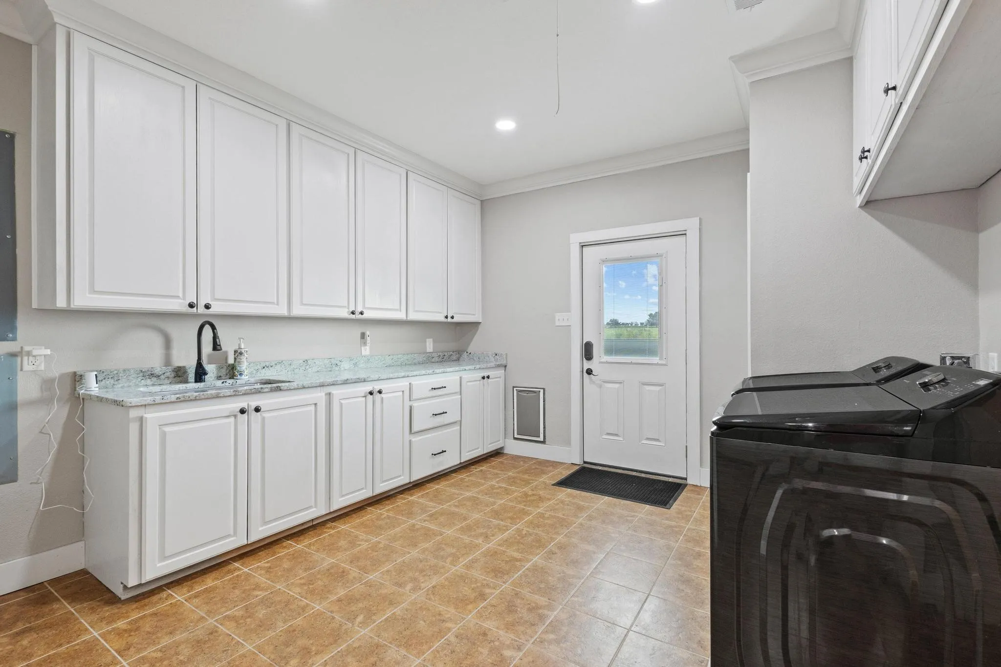 Single Family Residence For Sale in Hunt County , 2972 County Road 4826, Wolfe City, Texas 75496, 4 Bedroom, 3 Bathroom, 3 Garage spaces, 3,090 Sqft, built in 2007, mls#21265476, Real Estate Agent in Wolfe City, Homes For Sale in Hunt county, Homes For Sale in Wolfe City, Realtor in Wolfe City Texas, Real Estate Brokerage Independent Realty Texas, Luminita Cordes Realtor