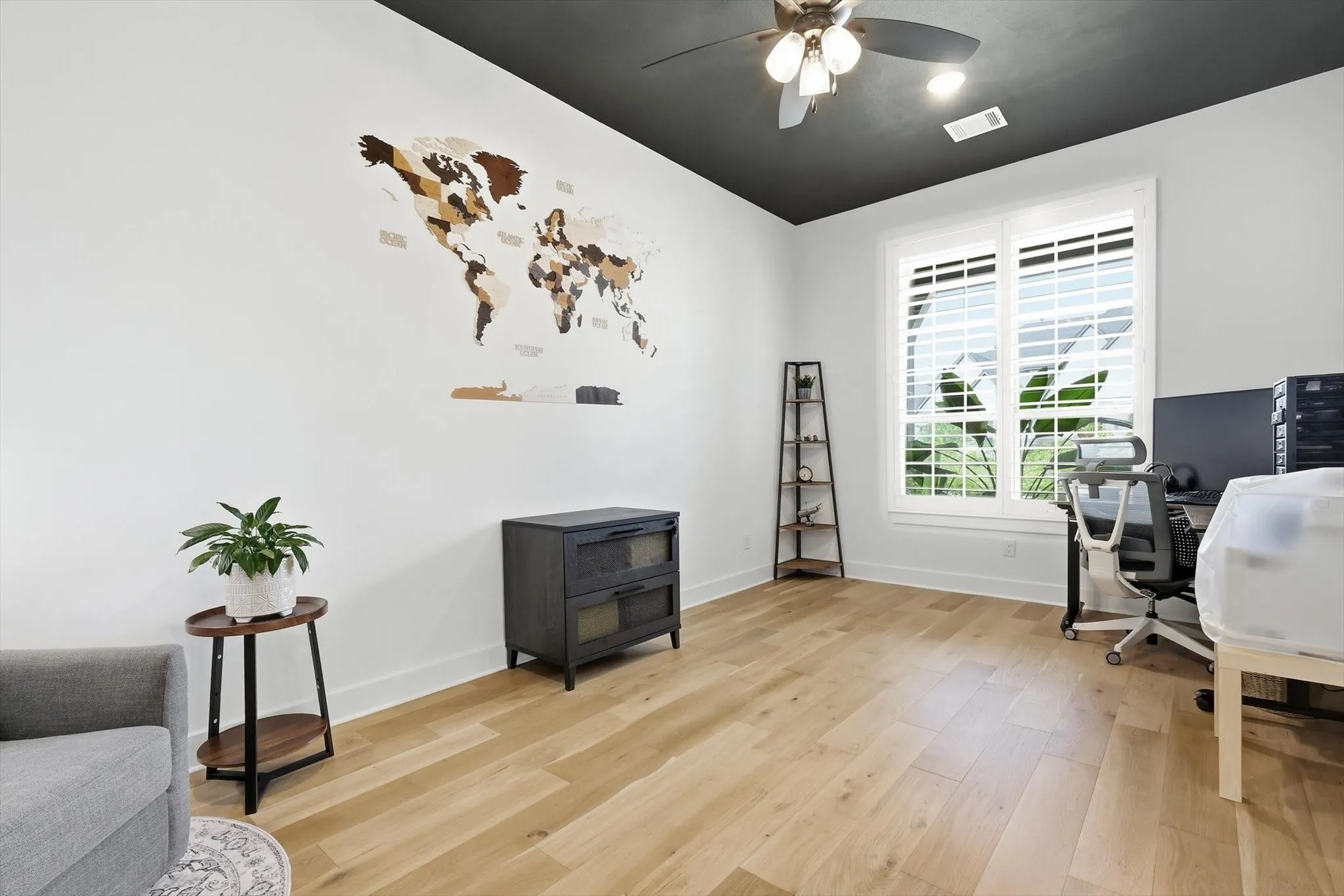 Single Family Residence For Sale in Collin County , 1871 Aberdeen Lane, Prosper, Texas 75078, 4 Bedroom, 5 Bathroom, 4 Garage spaces, 4,153 Sqft, built in 2022, Price $1,418,900, mls#21264843, Real Estate Agent in Prosper, Homes For Sale in Collin county, Homes For Sale in Prosper, Realtor in Prosper Texas, Real Estate Brokerage Independent Realty Texas, Luminita Cordes Realtor