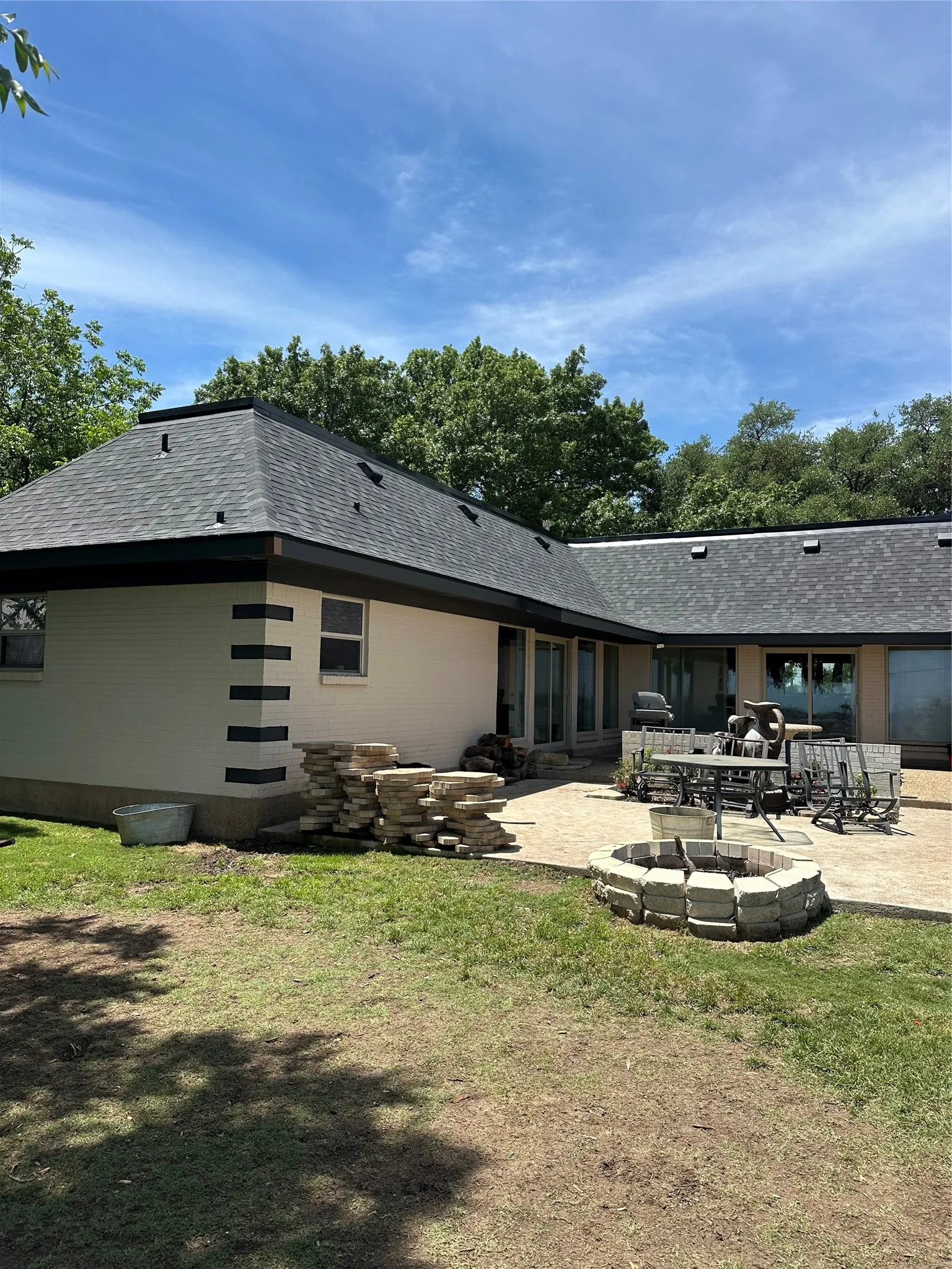Single Family Residence For Sale in Coleman County , 505 High Road, Coleman, Texas 76834, 4 Bedroom, 4 Bathroom, 2 Garage spaces, 3,175 Sqft, built in 1967, mls#21260180, Real Estate Agent in Coleman, Homes For Sale in Coleman county, Homes For Sale in Coleman, Realtor in Coleman Texas, Real Estate Brokerage Independent Realty Texas, Luminita Cordes Realtor