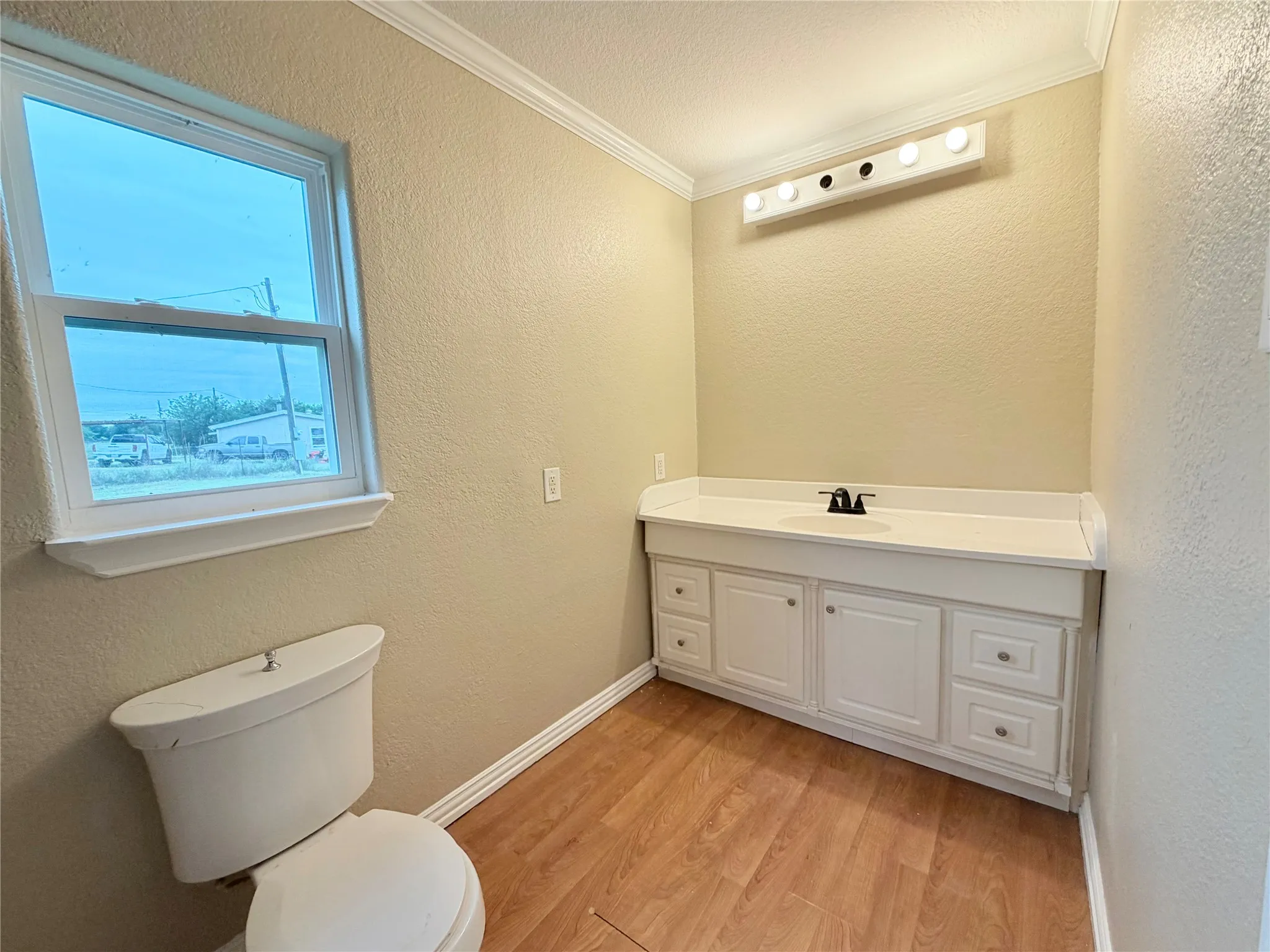 Single Family Residence For Sale in Johnson County , 9717 Limestone Court, Joshua, Texas 76058, 3 Bedroom, 2 Bathroom, Garage spaces, 1,504 Sqft, built in 2000, mls#21265318, Real Estate Agent in Joshua, Homes For Sale in Johnson county, Homes For Sale in Joshua, Realtor in Joshua Texas, Real Estate Brokerage Independent Realty Texas, Luminita Cordes Realtor