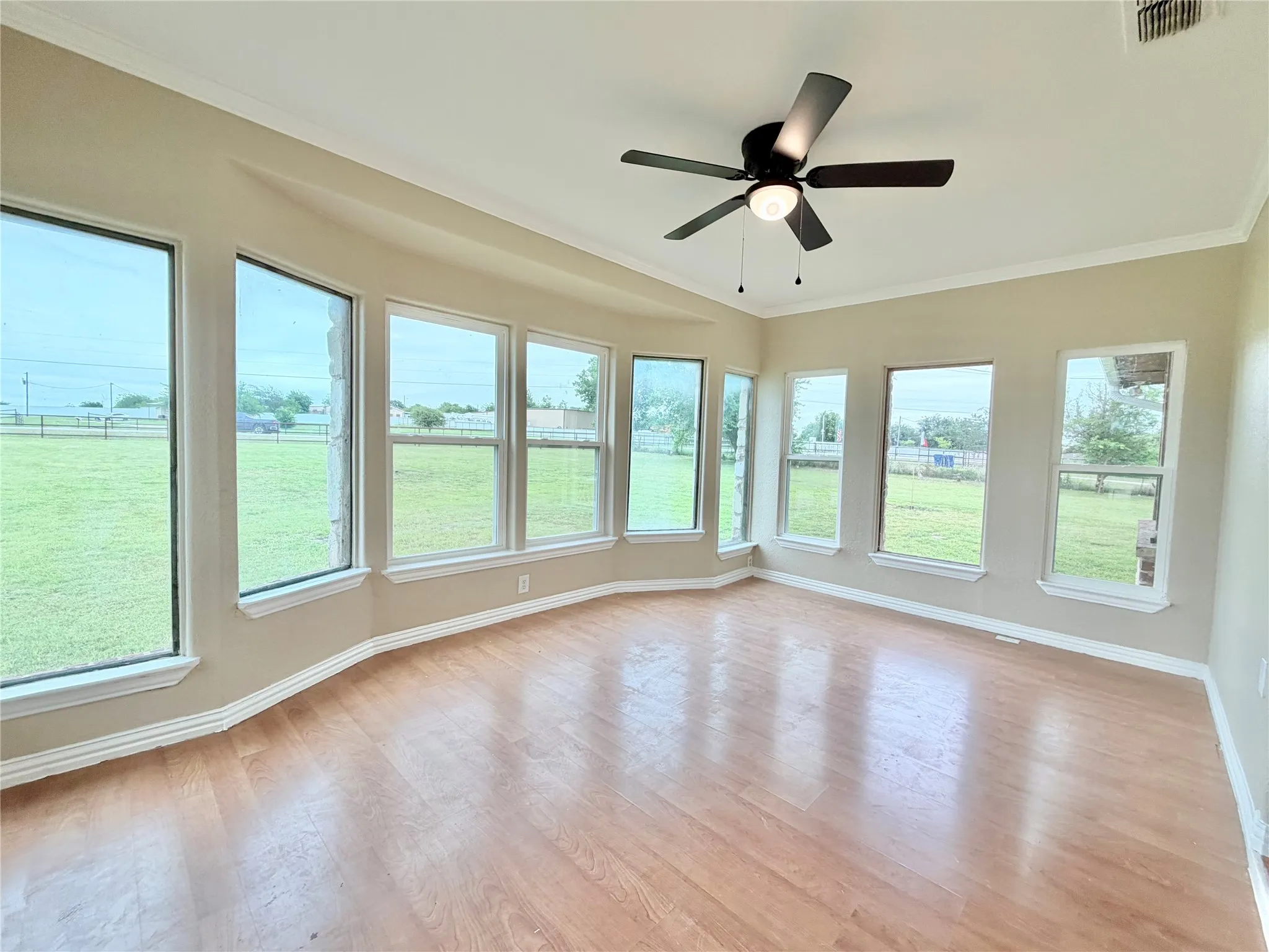 Single Family Residence For Sale in Johnson County , 9717 Limestone Court, Joshua, Texas 76058, 3 Bedroom, 2 Bathroom, Garage spaces, 1,504 Sqft, built in 2000, mls#21265318, Real Estate Agent in Joshua, Homes For Sale in Johnson county, Homes For Sale in Joshua, Realtor in Joshua Texas, Real Estate Brokerage Independent Realty Texas, Luminita Cordes Realtor
