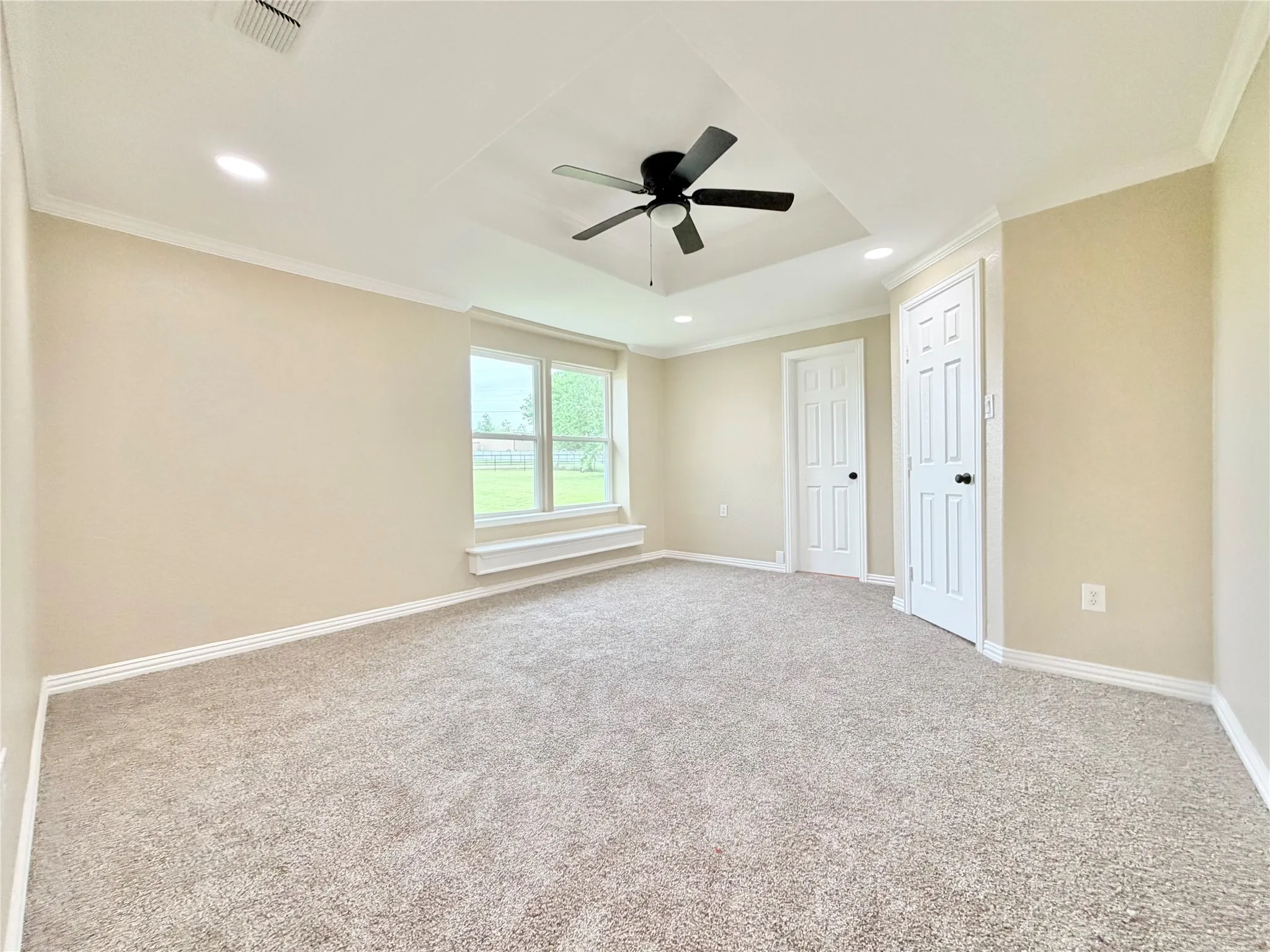 Single Family Residence For Sale in Johnson County , 9717 Limestone Court, Joshua, Texas 76058, 3 Bedroom, 2 Bathroom, Garage spaces, 1,504 Sqft, built in 2000, mls#21265318, Real Estate Agent in Joshua, Homes For Sale in Johnson county, Homes For Sale in Joshua, Realtor in Joshua Texas, Real Estate Brokerage Independent Realty Texas, Luminita Cordes Realtor
