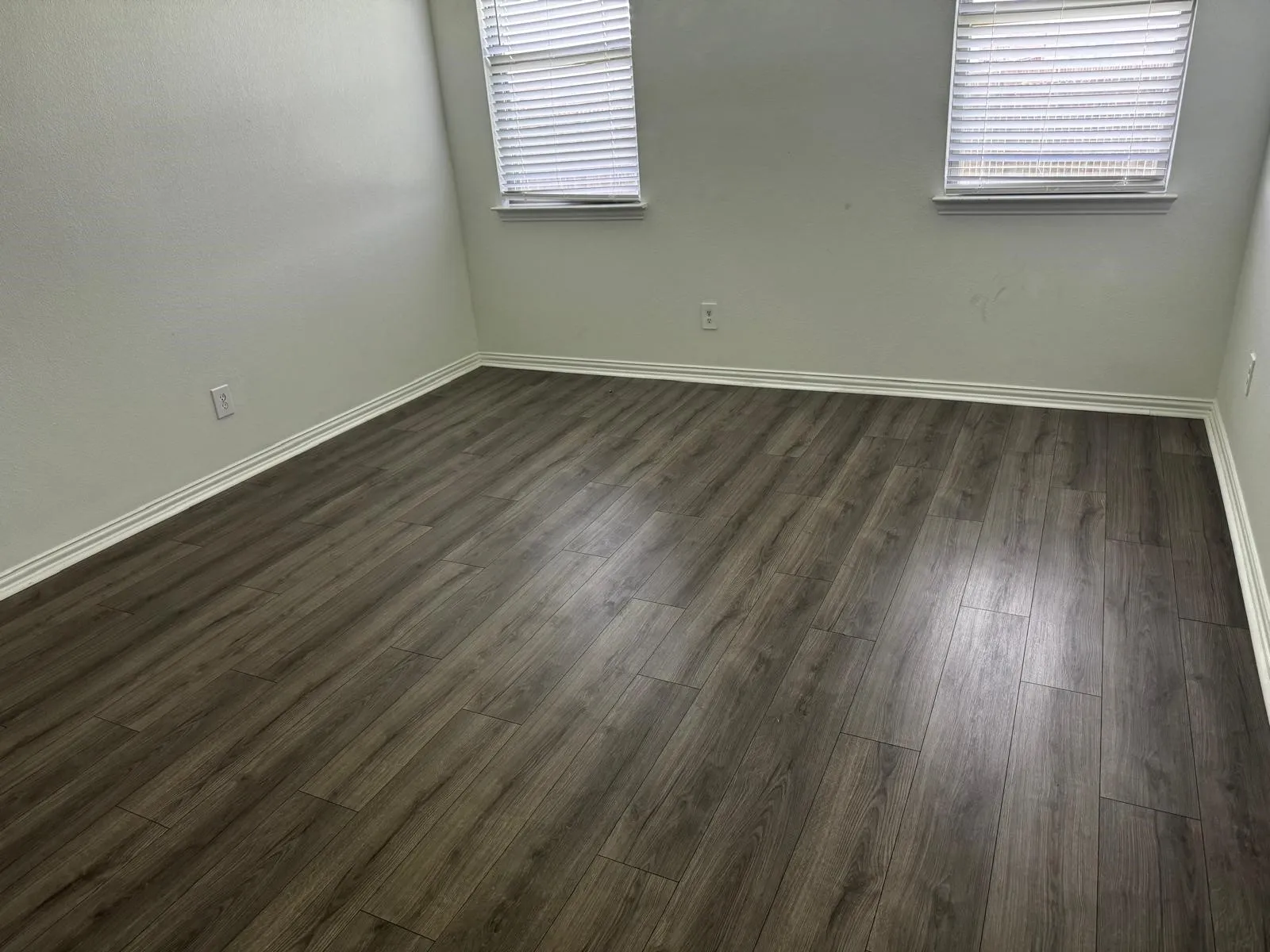 Single Family Residence For Rent in Tarrant County , 1613 Pine valley Drive, Fort Worth, Texas 76052, 4 Bedrooms, 2 Bathrooms, 2 Garage spaces, 1,980 Sqft, built in 2021, Price $2,900, mls#21265493, Real Estate Agent in Fort Worth, Homes For Rent in Tarrant county, Homes For Rent in Fort Worth, Realtor in Fort Worth Texas, Real Estate Brokerage Independent Realty Texas, Luminita Cordes Realtor