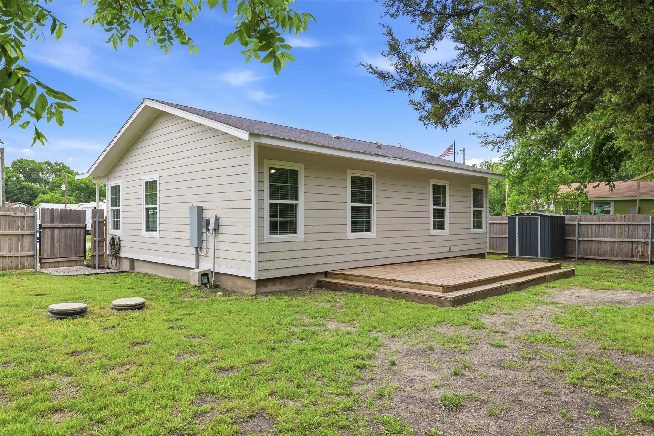 Single Family Residence For Sale in Parker County , 258 Spring Valley Circle, Azle, Texas 76020, 2 Bedroom, 1 Bathroom, Garage spaces, 1,106 Sqft, built in 0, mls#21265491, Real Estate Agent in Azle, Homes For Sale in Parker county, Homes For Sale in Azle, Realtor in Azle Texas, Real Estate Brokerage Independent Realty Texas, Luminita Cordes Realtor
