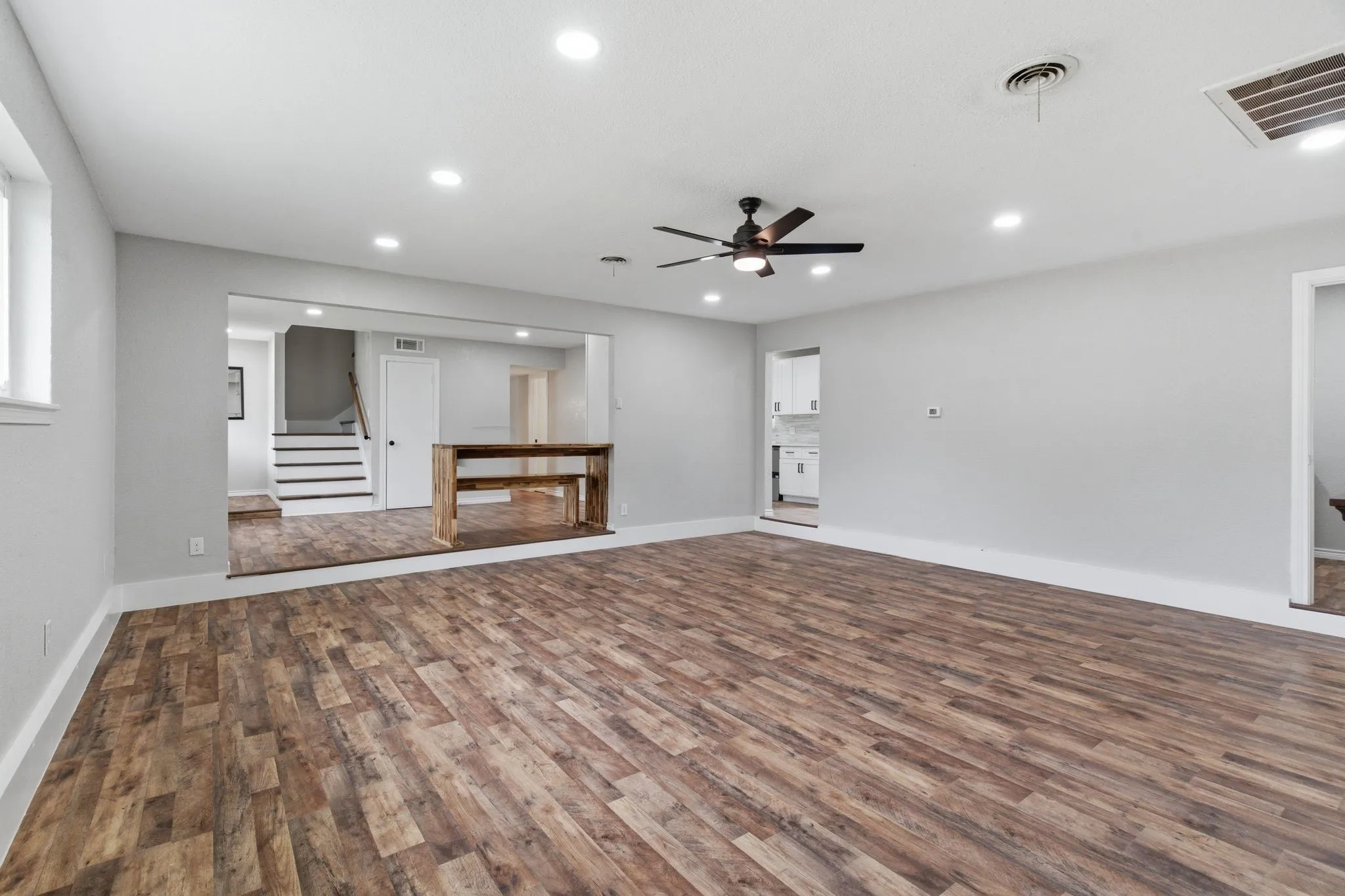 Single Family Residence For Sale in Tarrant County , 1900 Charleston Drive, Bedford, Texas 76022, 4 Bedroom, 4 Bathroom, 2 Garage spaces, 2,135 Sqft, built in 1963, mls#21264352, Real Estate Agent in Bedford, Homes For Sale in Tarrant county, Homes For Sale in Bedford, Realtor in Bedford Texas, Real Estate Brokerage Independent Realty Texas, Luminita Cordes Realtor