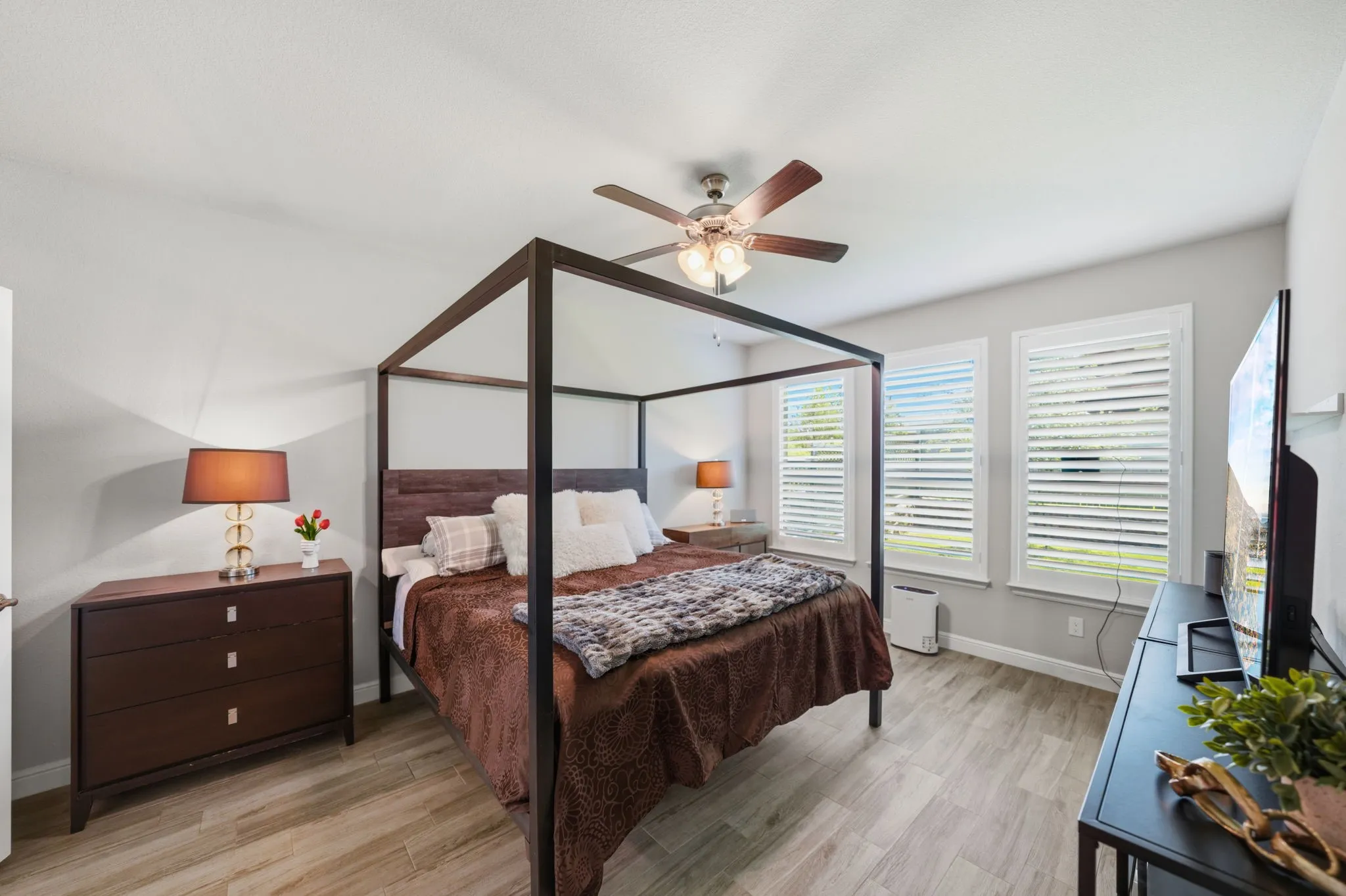 Single Family Residence For Sale in Denton County , 2301 Mockingbird Court, Northlake, Texas 76247, 4 Bedroom, 2 Bathroom, 2 Garage spaces, 1,872 Sqft, built in 2021, mls#21265472, Real Estate Agent in Northlake, Homes For Sale in Denton county, Homes For Sale in Northlake, Realtor in Northlake Texas, Real Estate Brokerage Independent Realty Texas, Luminita Cordes Realtor