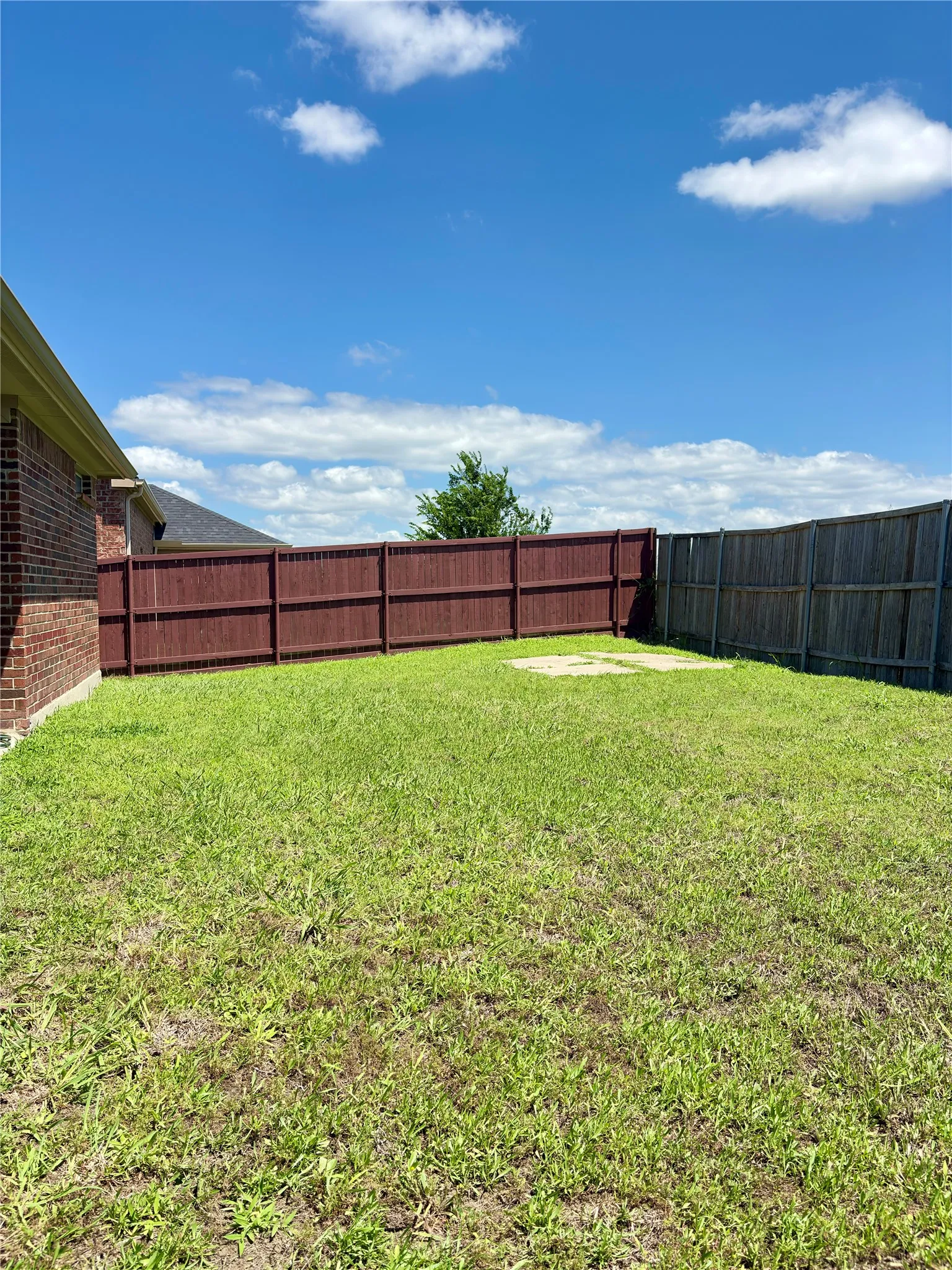 Single Family Residence For Rent in Collin County , 150 Briar Grove Drive, Princeton, Texas 75407, 3 Bedroom, 2 Bathroom, 2 Garage spaces, 1,902 Sqft, built in 2007, mls#21265521, Real Estate Agent in Princeton, Homes For Rent in Collin county, Homes For Rent in Princeton, Realtor in Princeton Texas, Real Estate Brokerage Independent Realty Texas, Luminita Cordes Realtor