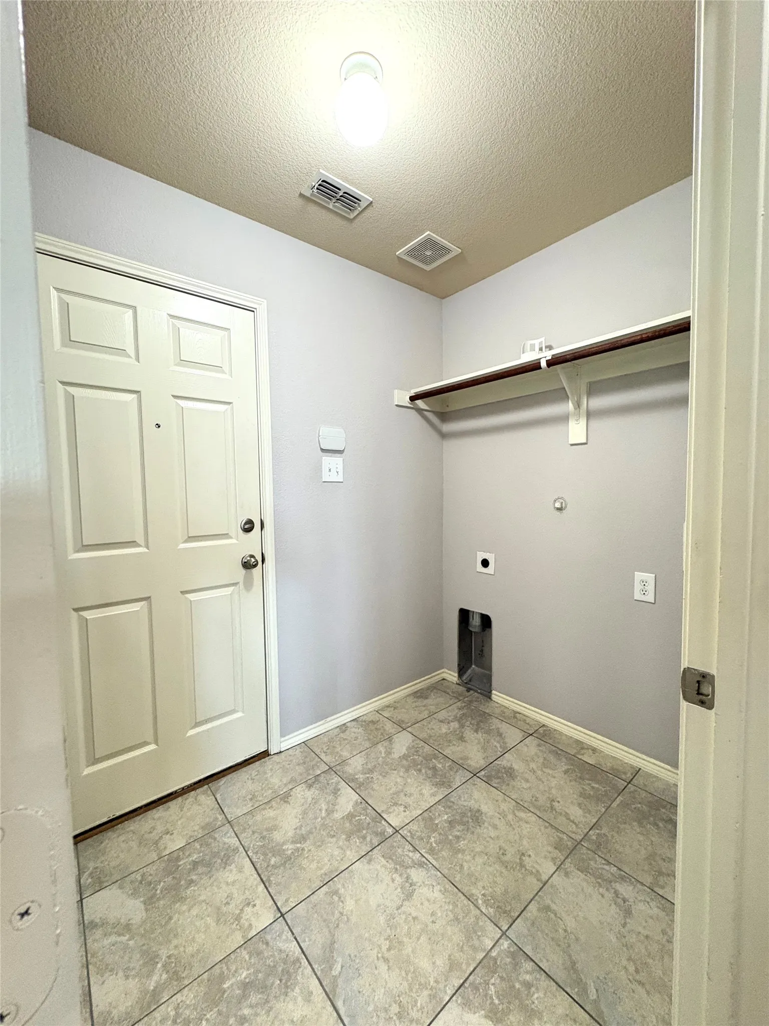 Single Family Residence For Rent in Collin County , 150 Briar Grove Drive, Princeton, Texas 75407, 3 Bedroom, 2 Bathroom, 2 Garage spaces, 1,902 Sqft, built in 2007, mls#21265521, Real Estate Agent in Princeton, Homes For Rent in Collin county, Homes For Rent in Princeton, Realtor in Princeton Texas, Real Estate Brokerage Independent Realty Texas, Luminita Cordes Realtor