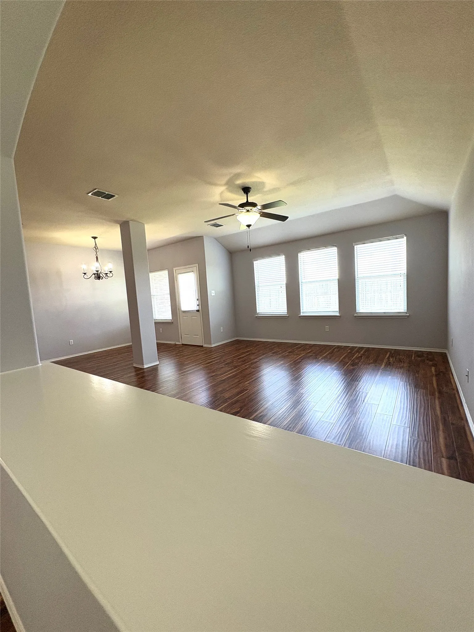 Single Family Residence For Rent in Collin County , 150 Briar Grove Drive, Princeton, Texas 75407, 3 Bedroom, 2 Bathroom, 2 Garage spaces, 1,902 Sqft, built in 2007, mls#21265521, Real Estate Agent in Princeton, Homes For Rent in Collin county, Homes For Rent in Princeton, Realtor in Princeton Texas, Real Estate Brokerage Independent Realty Texas, Luminita Cordes Realtor
