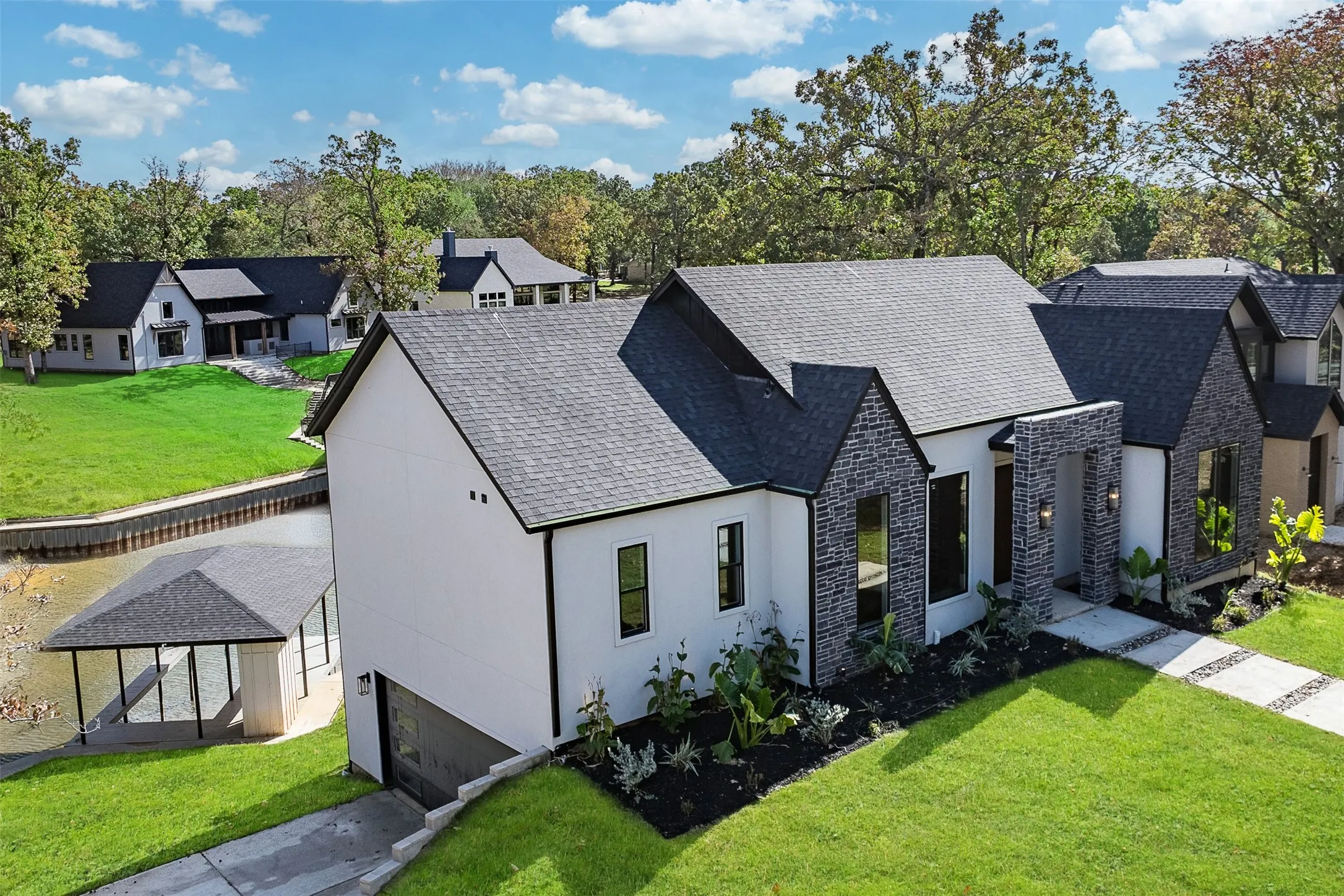 Single Family Residence For Sale in Henderson County , 114 Pinnacle Club Drive, Mabank, Texas 75156, 4 Bedroom, 4 Bathroom, 2 Garage spaces, 2,850 Sqft, built in 2025, mls#21265499, Real Estate Agent in Mabank, Homes For Sale in Henderson county, Homes For Sale in Mabank, Realtor in Mabank Texas, Real Estate Brokerage Independent Realty Texas, Luminita Cordes Realtor
