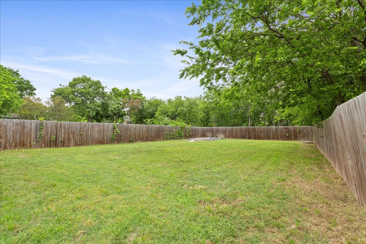 Single Family Residence For Sale in Mc Lennan County , 3525 N 24th Street, Waco, Texas 76708, 3 Bedroom, 2 Bathroom, Garage spaces, 1,530 Sqft, built in 2019, mls#21264681, Real Estate Agent in Waco, Homes For Sale in Mc Lennan county, Homes For Sale in Waco, Realtor in Waco Texas, Real Estate Brokerage Independent Realty Texas, Luminita Cordes Realtor