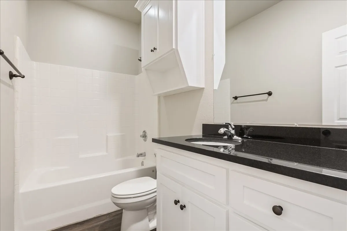 Single Family Residence For Sale in Mc Lennan County , 3525 N 24th Street, Waco, Texas 76708, 3 Bedroom, 2 Bathroom, Garage spaces, 1,530 Sqft, built in 2019, mls#21264681, Real Estate Agent in Waco, Homes For Sale in Mc Lennan county, Homes For Sale in Waco, Realtor in Waco Texas, Real Estate Brokerage Independent Realty Texas, Luminita Cordes Realtor