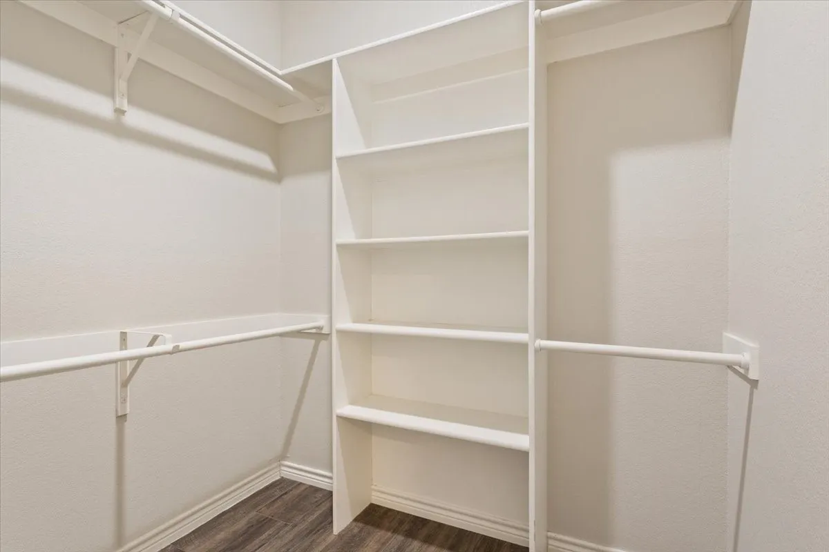 Single Family Residence For Sale in Mc Lennan County , 3525 N 24th Street, Waco, Texas 76708, 3 Bedroom, 2 Bathroom, Garage spaces, 1,530 Sqft, built in 2019, mls#21264681, Real Estate Agent in Waco, Homes For Sale in Mc Lennan county, Homes For Sale in Waco, Realtor in Waco Texas, Real Estate Brokerage Independent Realty Texas, Luminita Cordes Realtor