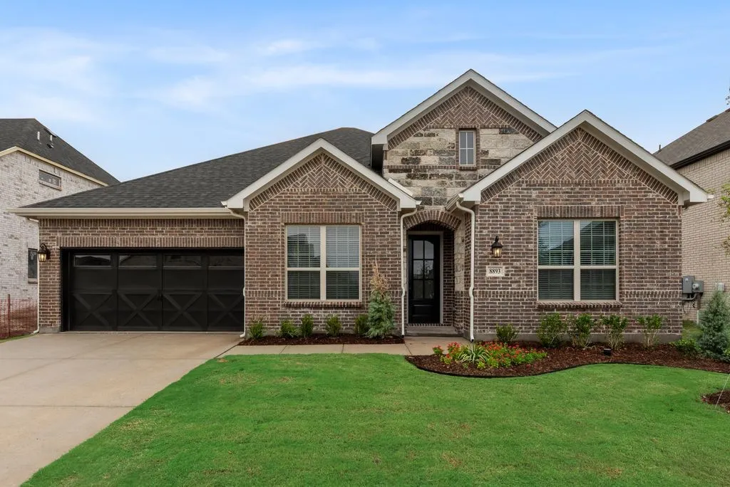 Single Family Residence For Sale in Denton County , 8893 Wyndemere Lane, Frisco, Texas 75036, 3 Bedroom, 3 Bathroom, 2 Garage spaces, 2,243 Sqft, built in 2026, mls#21265549, Real Estate Agent in Frisco, Homes For Sale in Denton county, Homes For Sale in Frisco, Realtor in Frisco Texas, Real Estate Brokerage Independent Realty Texas, Luminita Cordes Realtor