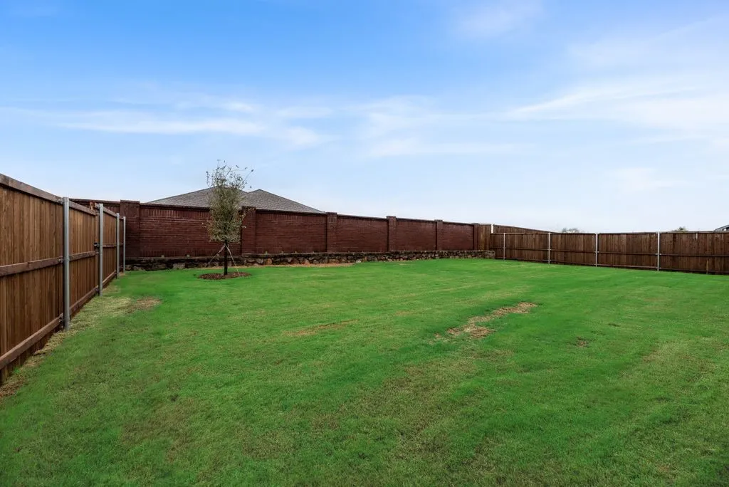 Single Family Residence For Sale in Denton County , 8893 Wyndemere Lane, Frisco, Texas 75036, 3 Bedroom, 3 Bathroom, 2 Garage spaces, 2,243 Sqft, built in 2026, mls#21265549, Real Estate Agent in Frisco, Homes For Sale in Denton county, Homes For Sale in Frisco, Realtor in Frisco Texas, Real Estate Brokerage Independent Realty Texas, Luminita Cordes Realtor