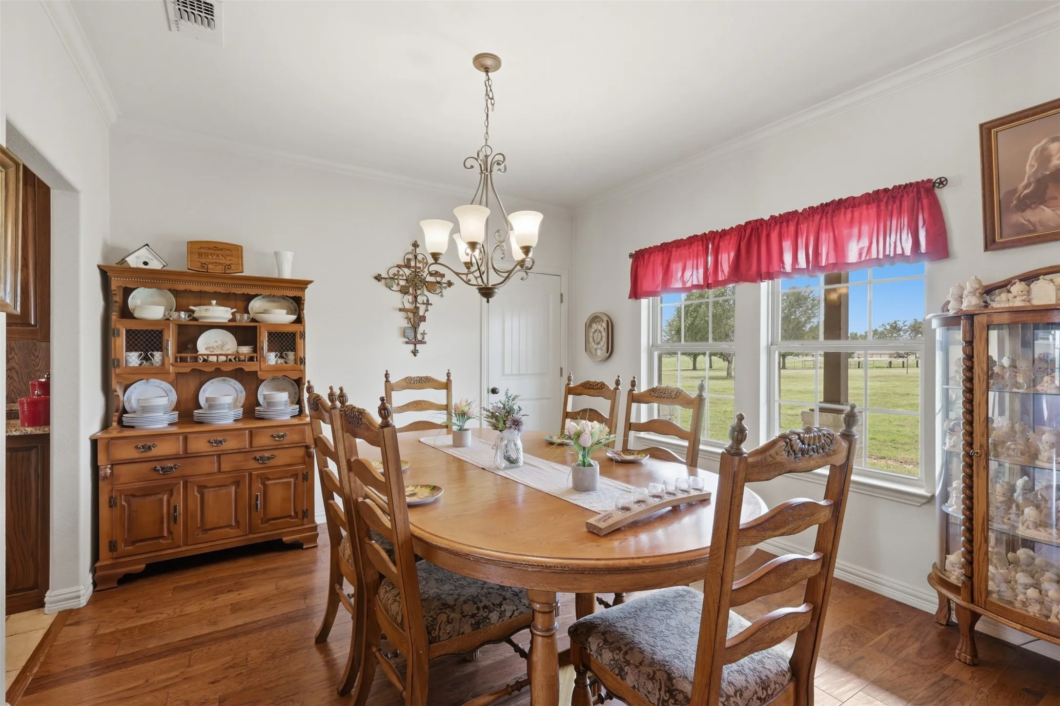Farm For Sale in Hopkins County , 8737 E FM 1567, Sulphur Springs, Texas 75482, 5 Bedrooms, 3 Bathrooms, 2 Garage spaces, 2,650 Sqft, built in 2013, Price $990,000, mls#21265507, Real Estate Agent in Sulphur Springs, Homes For Sale in Hopkins county, Homes For Sale in Sulphur Springs, Realtor in Sulphur Springs Texas, Real Estate Brokerage Independent Realty Texas, Luminita Cordes Realtor