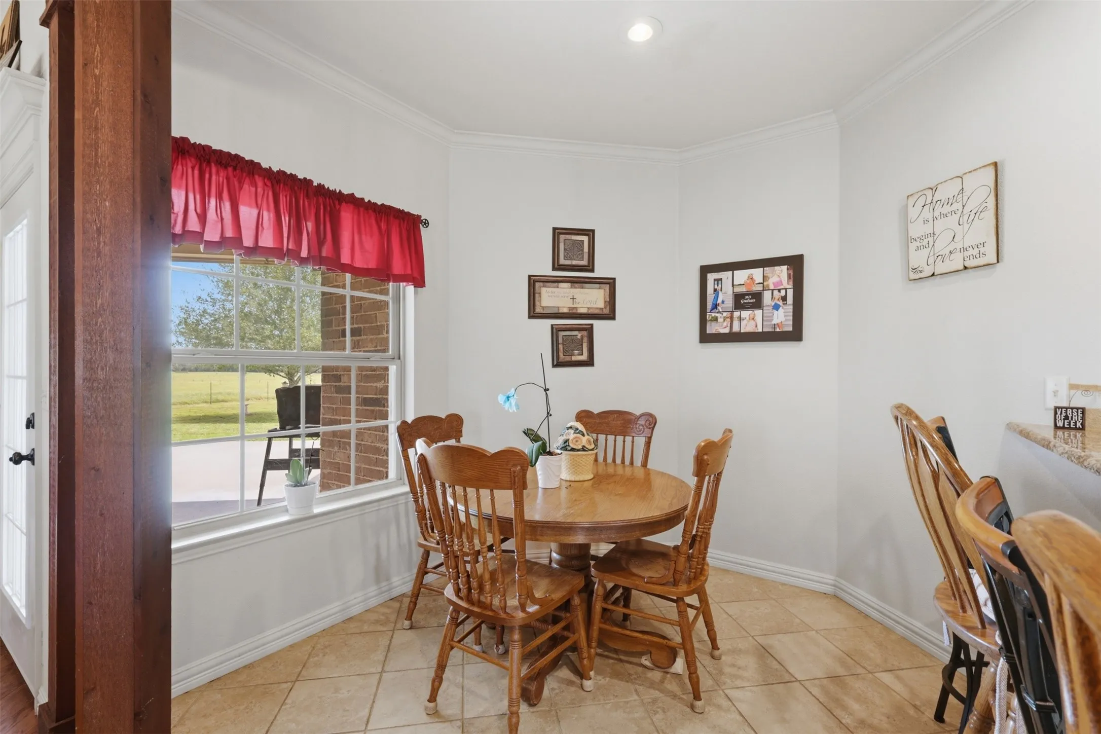 Farm For Sale in Hopkins County , 8737 E FM 1567, Sulphur Springs, Texas 75482, 5 Bedrooms, 3 Bathrooms, 2 Garage spaces, 2,650 Sqft, built in 2013, Price $990,000, mls#21265507, Real Estate Agent in Sulphur Springs, Homes For Sale in Hopkins county, Homes For Sale in Sulphur Springs, Realtor in Sulphur Springs Texas, Real Estate Brokerage Independent Realty Texas, Luminita Cordes Realtor