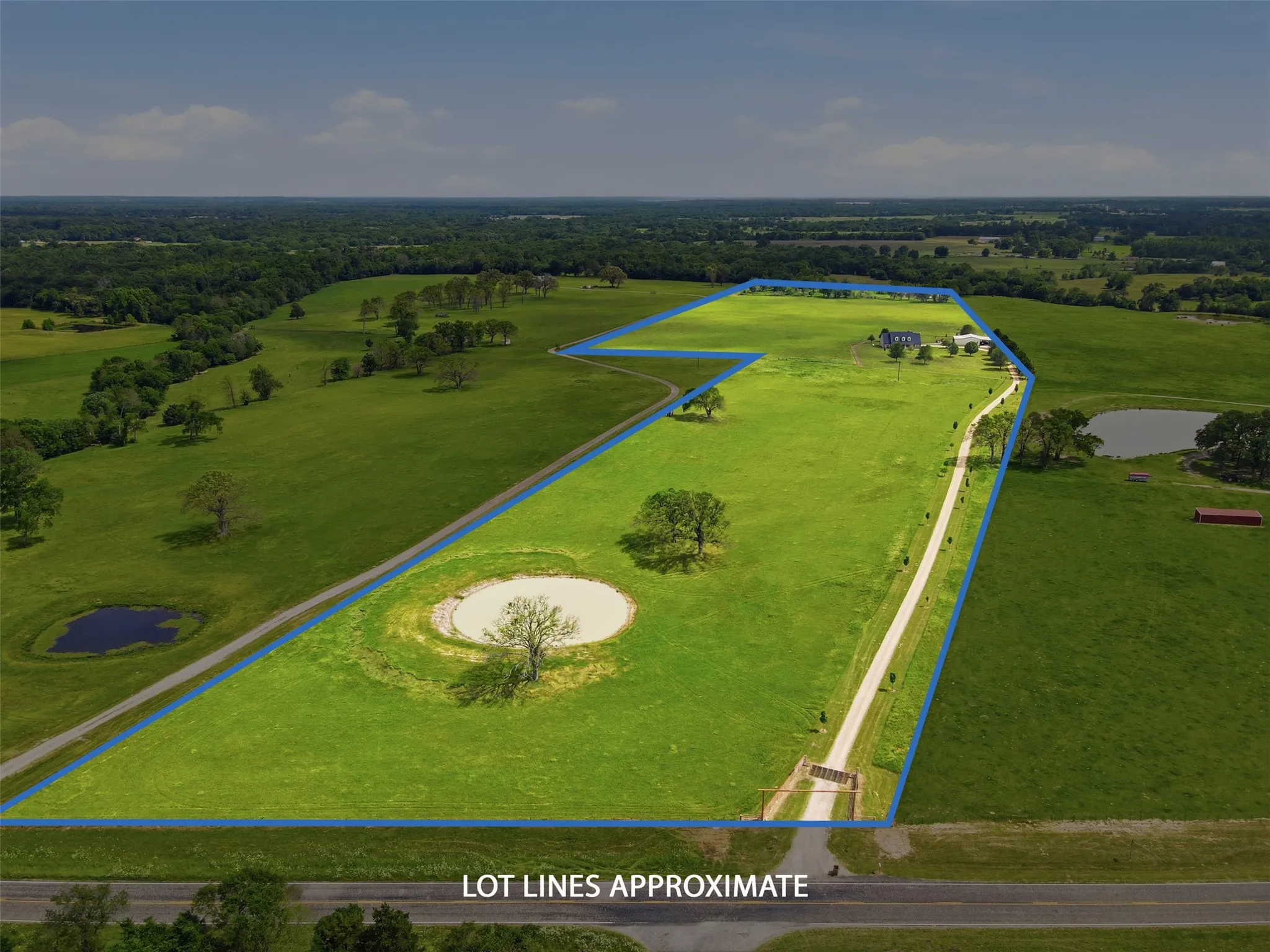 Farm For Sale in Hopkins County , 8737 E FM 1567, Sulphur Springs, Texas 75482, 5 Bedrooms, 3 Bathrooms, 2 Garage spaces, 2,650 Sqft, built in 2013, Price $990,000, mls#21265507, Real Estate Agent in Sulphur Springs, Homes For Sale in Hopkins county, Homes For Sale in Sulphur Springs, Realtor in Sulphur Springs Texas, Real Estate Brokerage Independent Realty Texas, Luminita Cordes Realtor