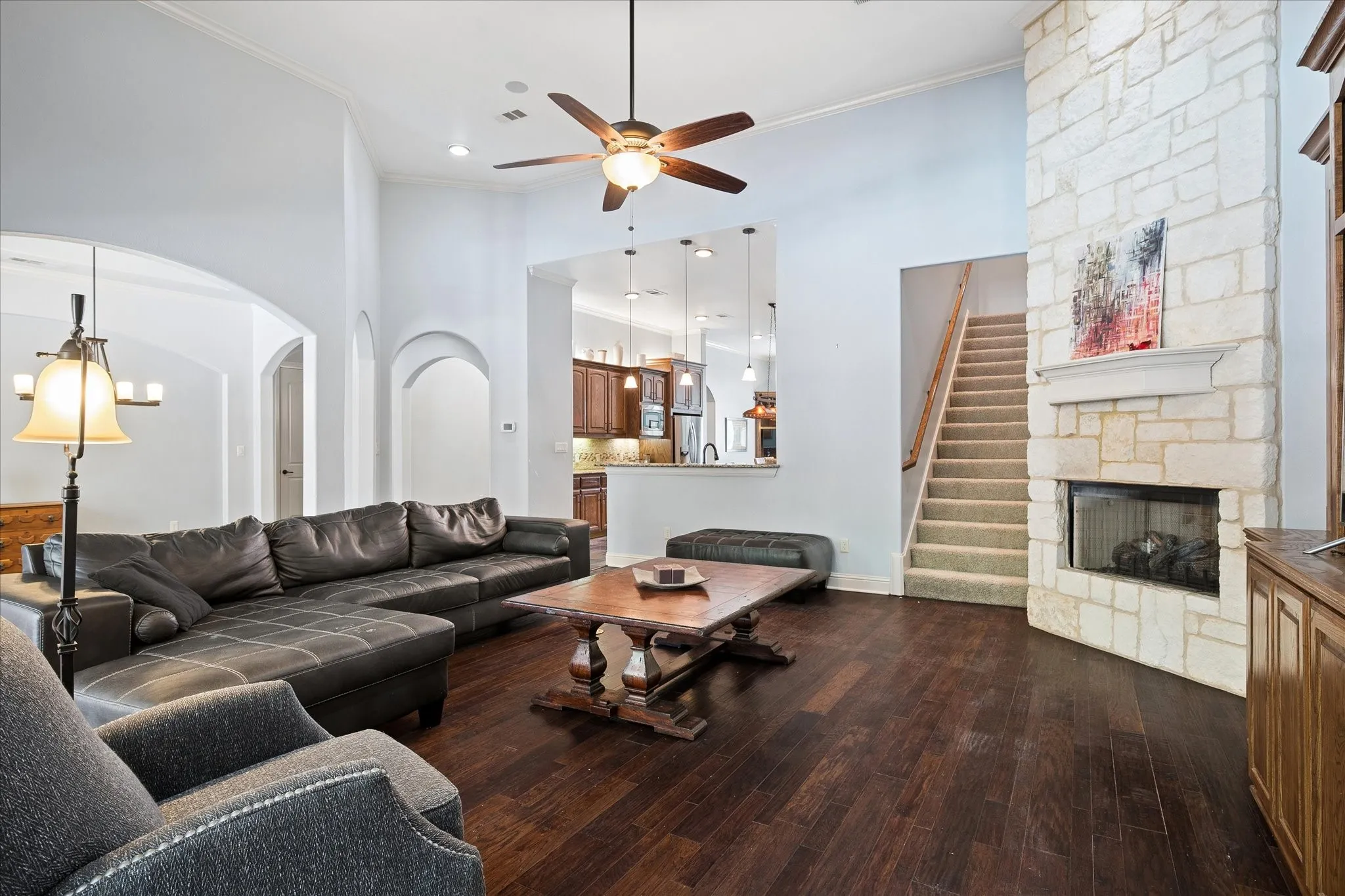 Single Family Residence For Sale in Denton County , 5913 Lavon Drive, Flower Mound, Texas 75028, 4 Bedroom, 3 Bathroom, 4 Garage spaces, 3,931 Sqft, built in 2010, mls#21261210, Real Estate Agent in Flower Mound, Homes For Sale in Denton county, Homes For Sale in Flower Mound, Realtor in Flower Mound Texas, Real Estate Brokerage Independent Realty Texas, Luminita Cordes Realtor