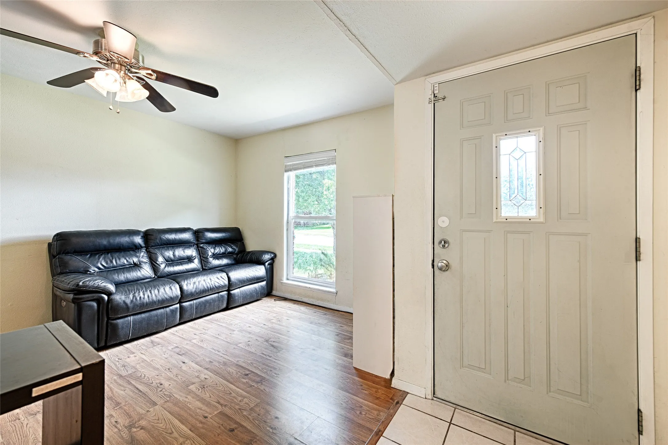 Single Family Residence For Sale in Dallas County , 438 Woodhurst Drive, Coppell, Texas 75019, 3 Bedrooms, 2 Bathrooms, 1 Garage spaces, 1,642 Sqft, built in 1979, Price $410,000, mls#21265606, Real Estate Agent in Coppell, Homes For Sale in Dallas county, Homes For Sale in Coppell, Realtor in Coppell Texas, Real Estate Brokerage Independent Realty Texas, Luminita Cordes Realtor