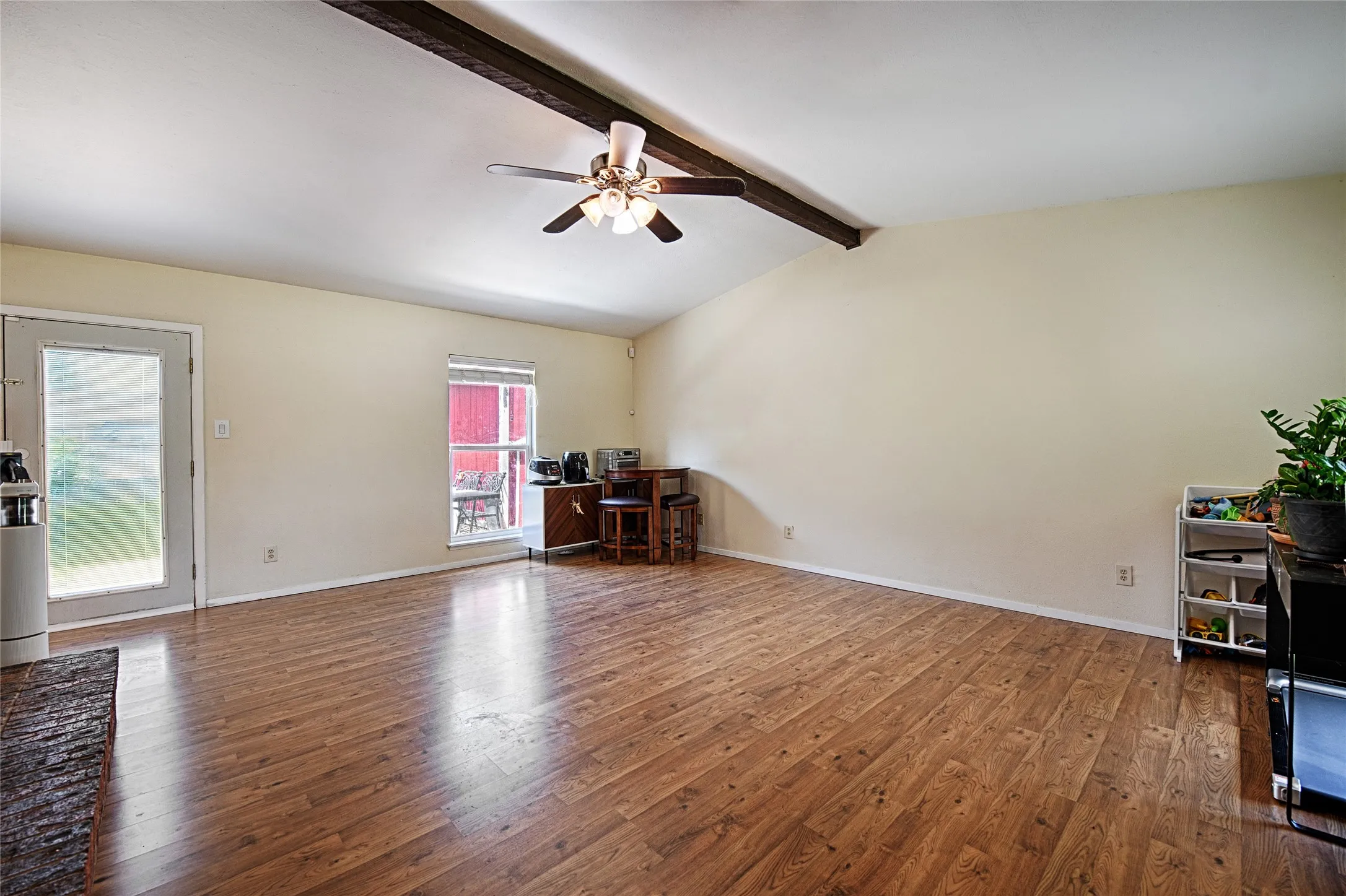 Single Family Residence For Sale in Dallas County , 438 Woodhurst Drive, Coppell, Texas 75019, 3 Bedrooms, 2 Bathrooms, 1 Garage spaces, 1,642 Sqft, built in 1979, Price $410,000, mls#21265606, Real Estate Agent in Coppell, Homes For Sale in Dallas county, Homes For Sale in Coppell, Realtor in Coppell Texas, Real Estate Brokerage Independent Realty Texas, Luminita Cordes Realtor