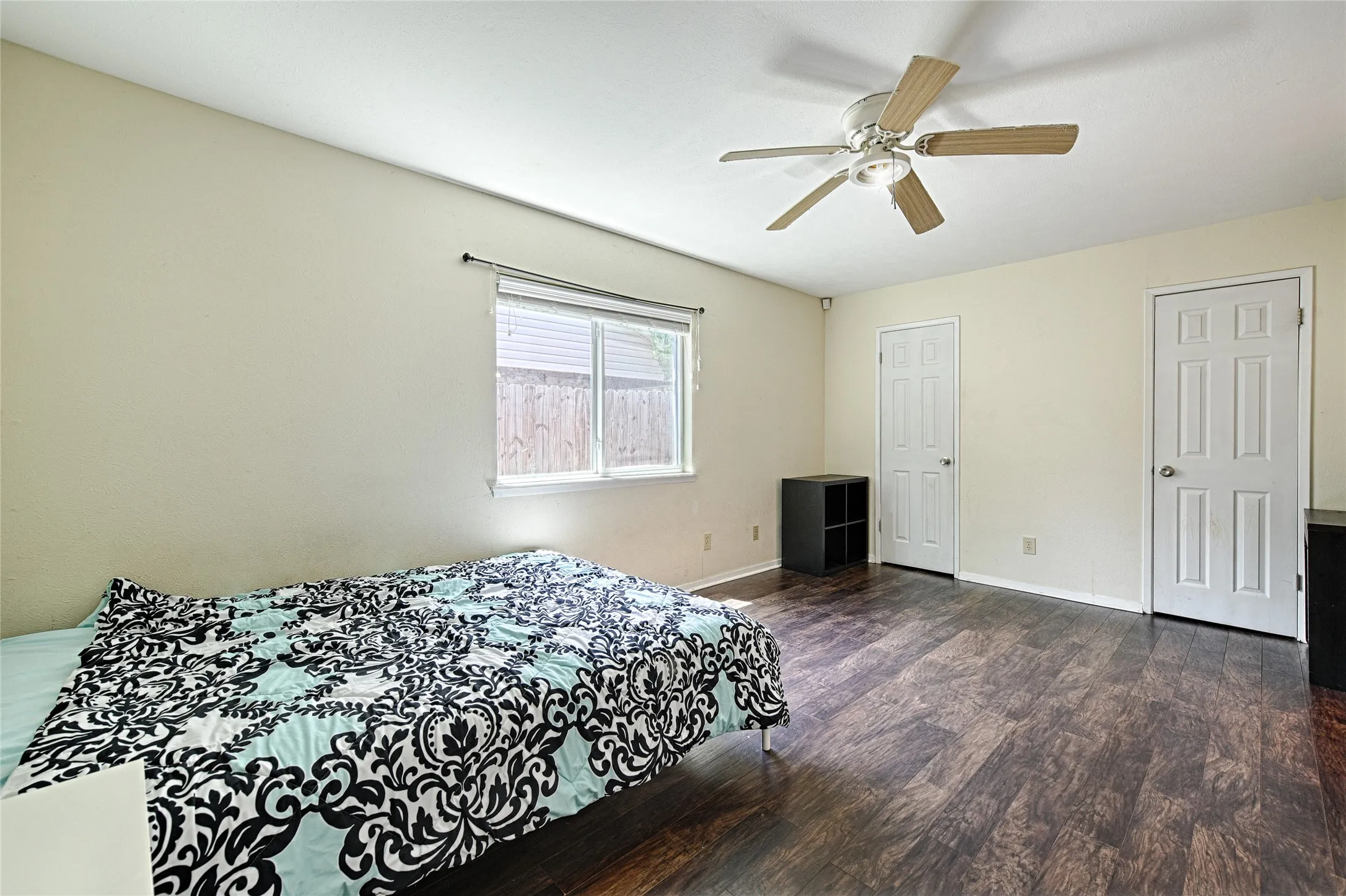 Single Family Residence For Sale in Dallas County , 438 Woodhurst Drive, Coppell, Texas 75019, 3 Bedrooms, 2 Bathrooms, 1 Garage spaces, 1,642 Sqft, built in 1979, Price $410,000, mls#21265606, Real Estate Agent in Coppell, Homes For Sale in Dallas county, Homes For Sale in Coppell, Realtor in Coppell Texas, Real Estate Brokerage Independent Realty Texas, Luminita Cordes Realtor