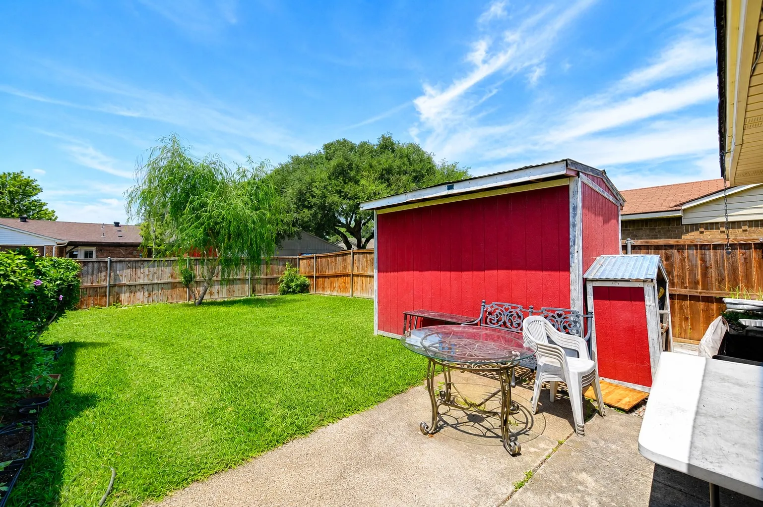 Single Family Residence For Sale in Dallas County , 438 Woodhurst Drive, Coppell, Texas 75019, 3 Bedrooms, 2 Bathrooms, 1 Garage spaces, 1,642 Sqft, built in 1979, Price $410,000, mls#21265606, Real Estate Agent in Coppell, Homes For Sale in Dallas county, Homes For Sale in Coppell, Realtor in Coppell Texas, Real Estate Brokerage Independent Realty Texas, Luminita Cordes Realtor