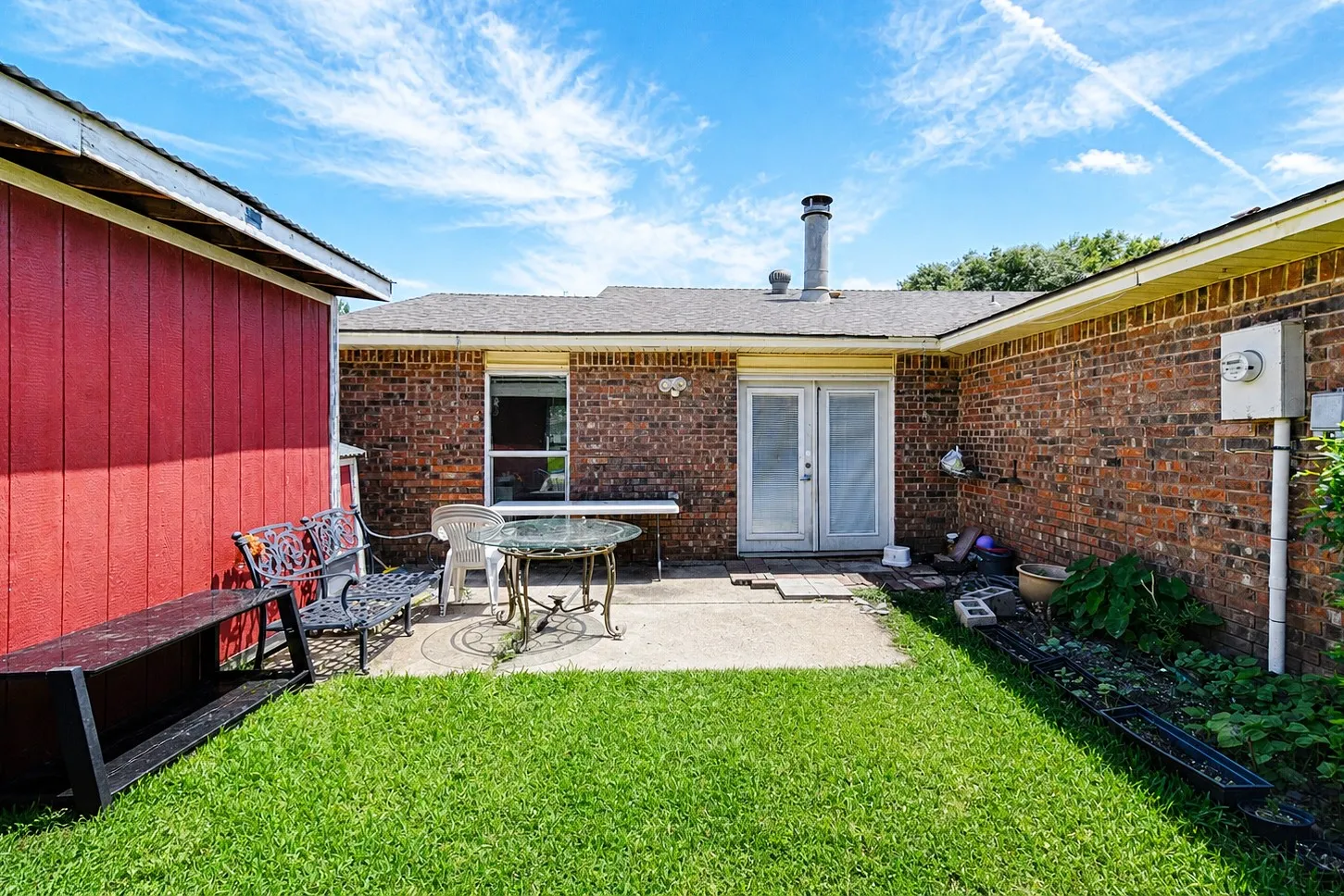 Single Family Residence For Sale in Dallas County , 438 Woodhurst Drive, Coppell, Texas 75019, 3 Bedrooms, 2 Bathrooms, 1 Garage spaces, 1,642 Sqft, built in 1979, Price $410,000, mls#21265606, Real Estate Agent in Coppell, Homes For Sale in Dallas county, Homes For Sale in Coppell, Realtor in Coppell Texas, Real Estate Brokerage Independent Realty Texas, Luminita Cordes Realtor