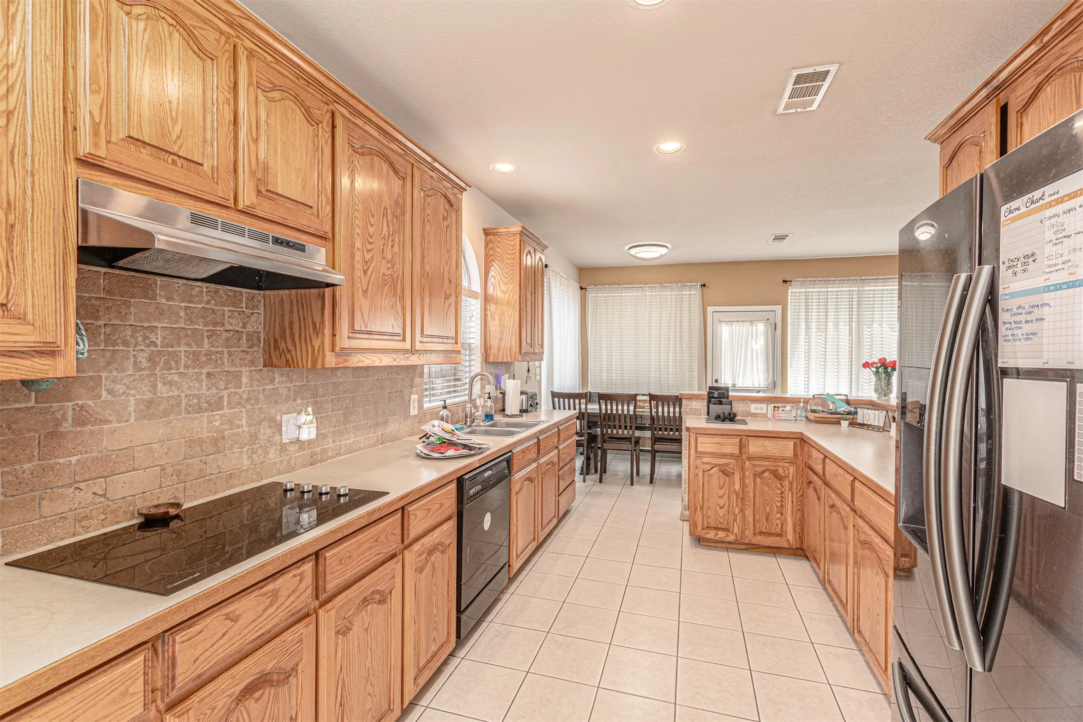 Single Family Residence For Sale in Tarrant County , 5724 Table Rock Drive, Fort Worth, Texas 76131, 4 Bedroom, 3 Bathroom, 2 Garage spaces, 2,462 Sqft, built in 2002, mls#21263443, Real Estate Agent in Fort Worth, Homes For Sale in Tarrant county, Homes For Sale in Fort Worth, Realtor in Fort Worth Texas, Real Estate Brokerage Independent Realty Texas, Luminita Cordes Realtor