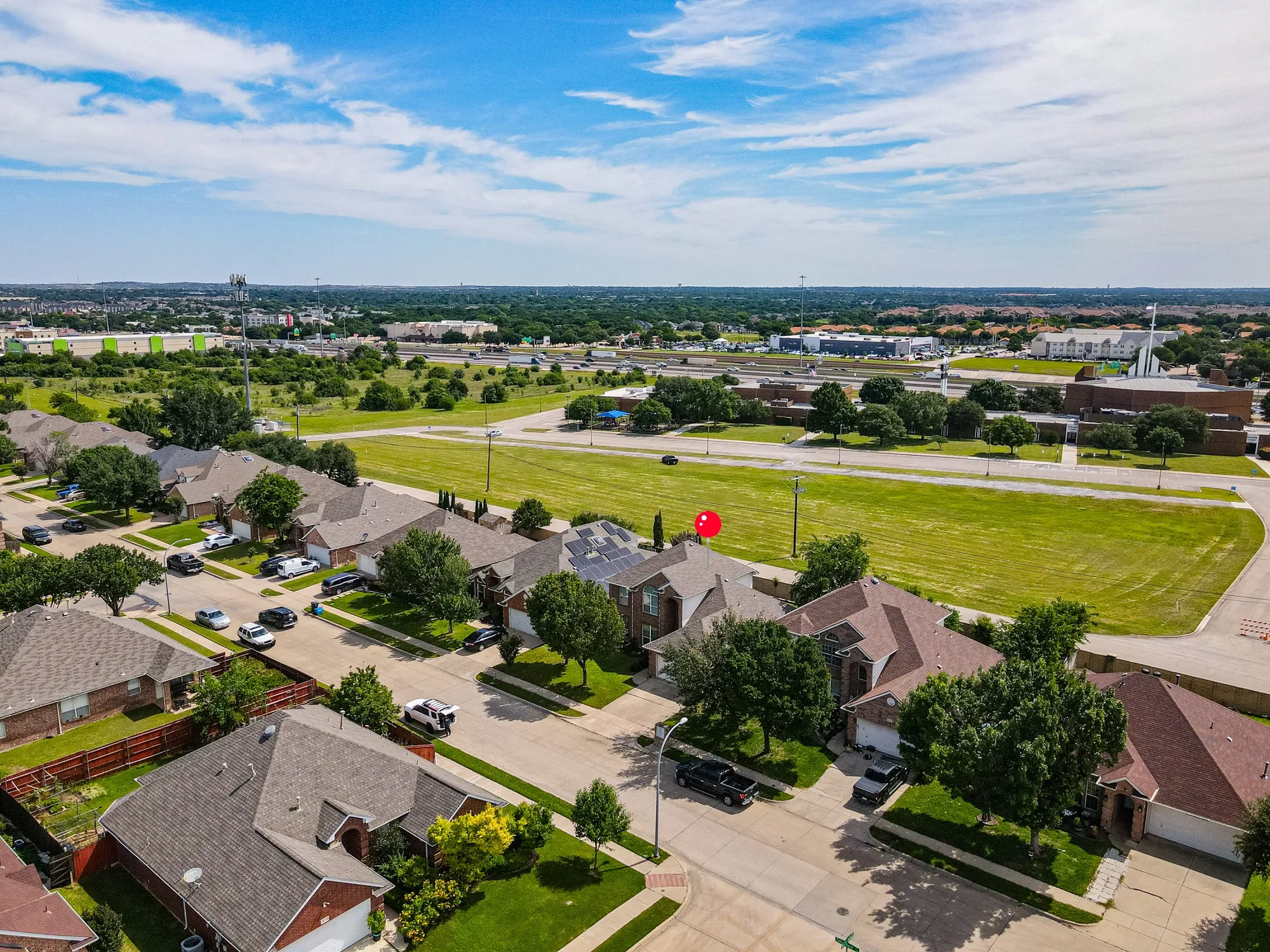 Single Family Residence For Sale in Tarrant County , 5724 Table Rock Drive, Fort Worth, Texas 76131, 4 Bedroom, 3 Bathroom, 2 Garage spaces, 2,462 Sqft, built in 2002, mls#21263443, Real Estate Agent in Fort Worth, Homes For Sale in Tarrant county, Homes For Sale in Fort Worth, Realtor in Fort Worth Texas, Real Estate Brokerage Independent Realty Texas, Luminita Cordes Realtor