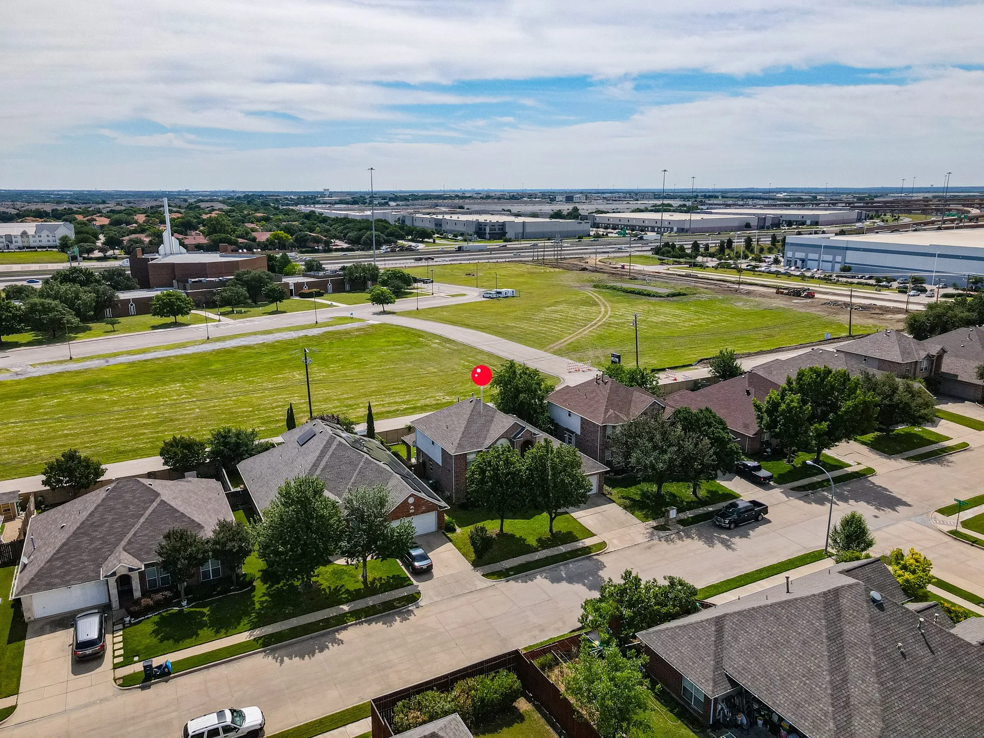 Single Family Residence For Sale in Tarrant County , 5724 Table Rock Drive, Fort Worth, Texas 76131, 4 Bedroom, 3 Bathroom, 2 Garage spaces, 2,462 Sqft, built in 2002, mls#21263443, Real Estate Agent in Fort Worth, Homes For Sale in Tarrant county, Homes For Sale in Fort Worth, Realtor in Fort Worth Texas, Real Estate Brokerage Independent Realty Texas, Luminita Cordes Realtor