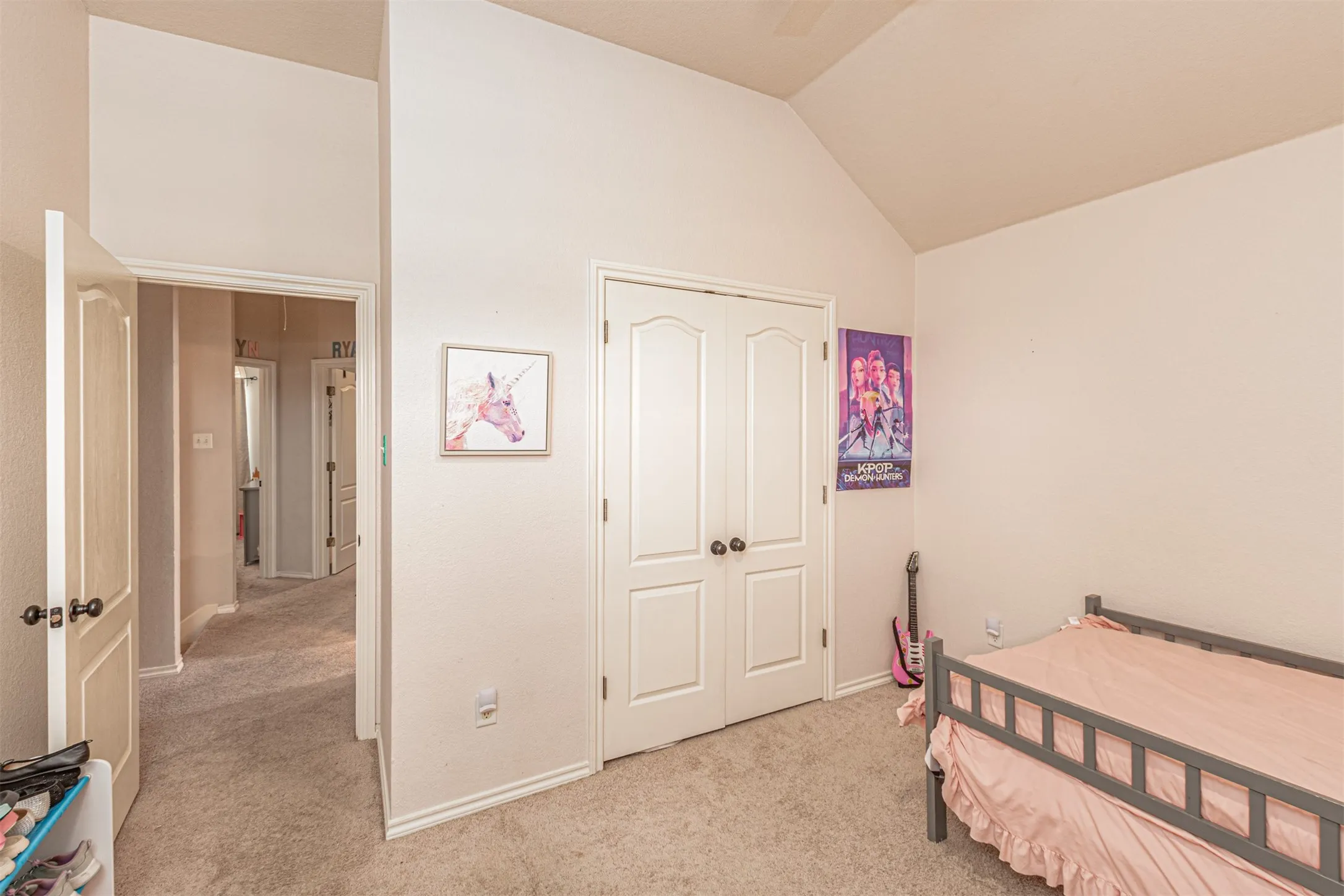 Single Family Residence For Sale in Tarrant County , 5724 Table Rock Drive, Fort Worth, Texas 76131, 4 Bedroom, 3 Bathroom, 2 Garage spaces, 2,462 Sqft, built in 2002, mls#21263443, Real Estate Agent in Fort Worth, Homes For Sale in Tarrant county, Homes For Sale in Fort Worth, Realtor in Fort Worth Texas, Real Estate Brokerage Independent Realty Texas, Luminita Cordes Realtor