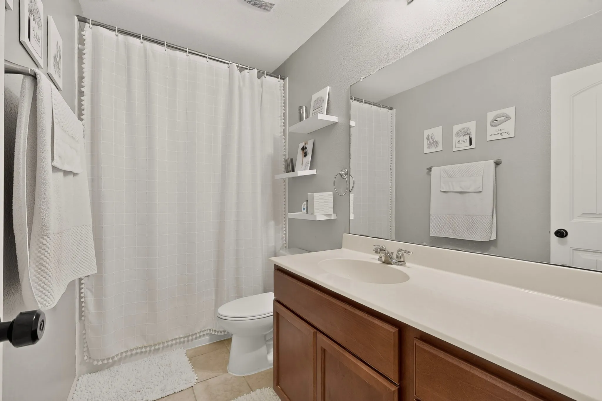 Single Family Residence For Sale in Collin County , 502 Hawthorn Drive, Josephine, Texas 75173, 5 Bedroom, 3 Bathroom, 2 Garage spaces, 2,598 Sqft, built in 2016, mls#21265639, Real Estate Agent in Josephine, Homes For Sale in Collin county, Homes For Sale in Josephine, Realtor in Josephine Texas, Real Estate Brokerage Independent Realty Texas, Luminita Cordes Realtor