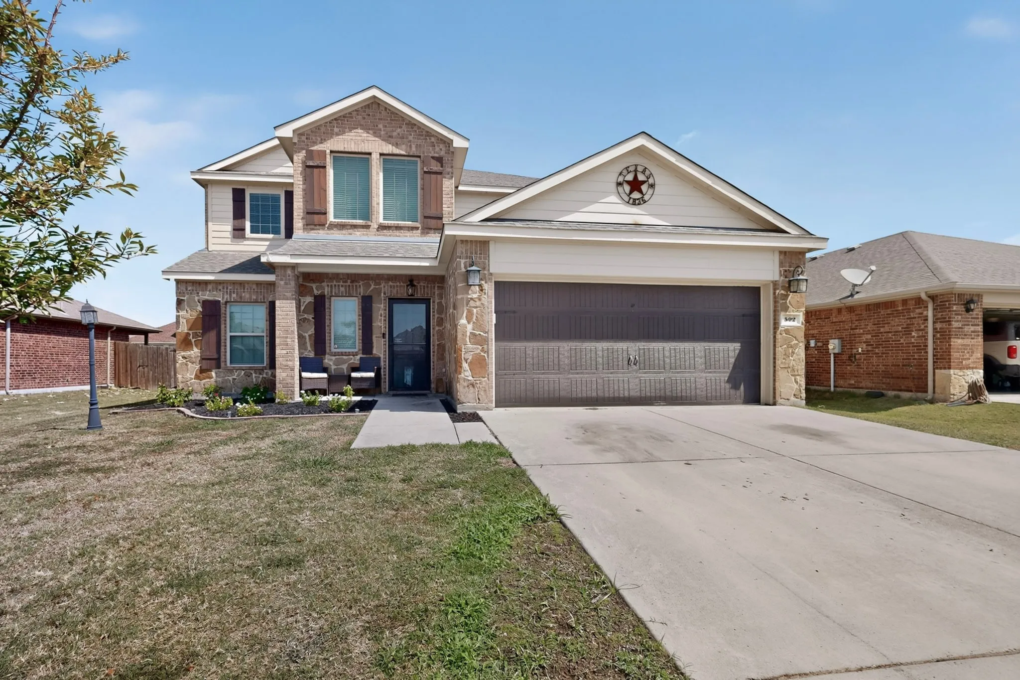Single Family Residence For Sale in Collin County , 502 Hawthorn Drive, Josephine, Texas 75173, 5 Bedroom, 3 Bathroom, 2 Garage spaces, 2,598 Sqft, built in 2016, mls#21265639, Real Estate Agent in Josephine, Homes For Sale in Collin county, Homes For Sale in Josephine, Realtor in Josephine Texas, Real Estate Brokerage Independent Realty Texas, Luminita Cordes Realtor